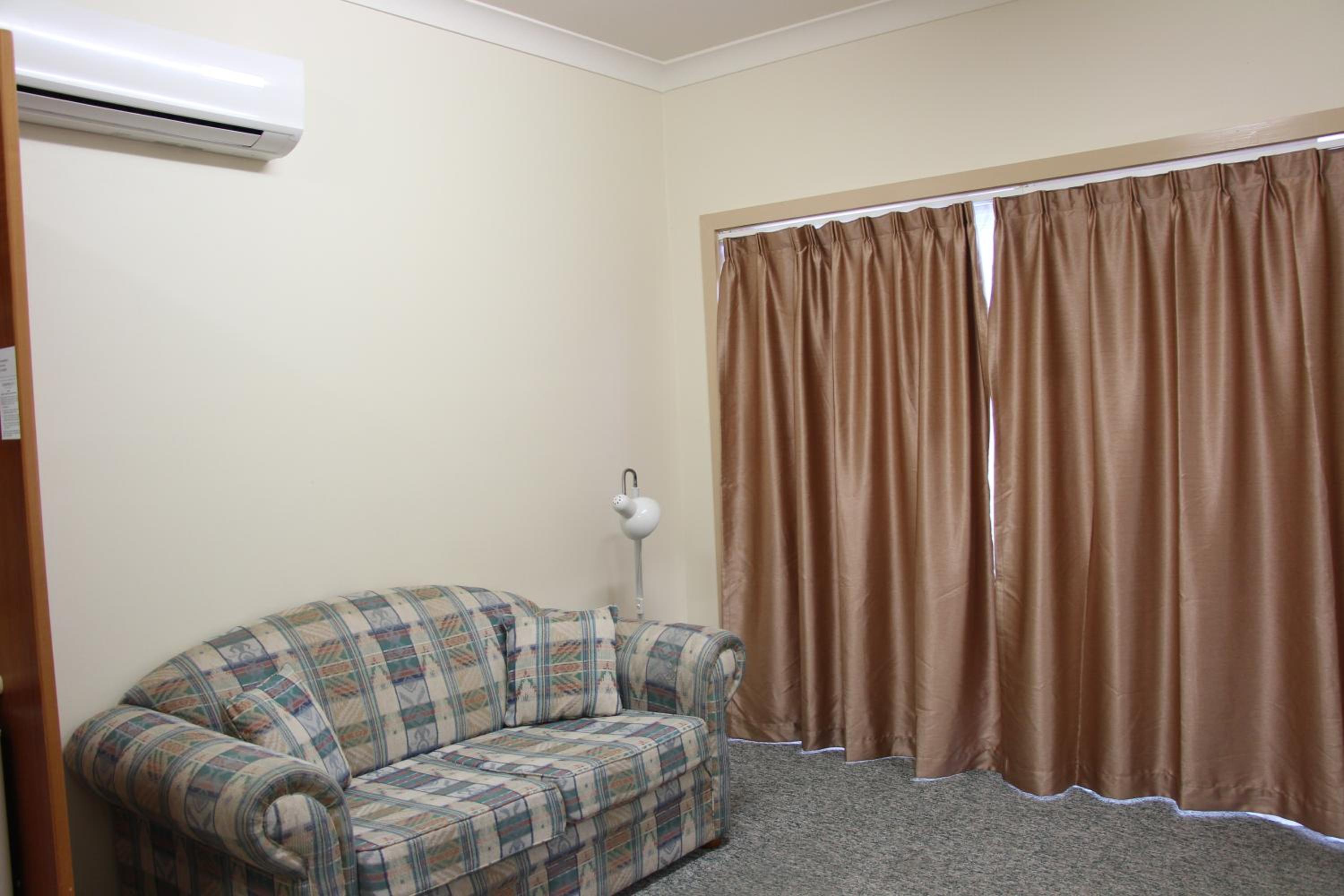 Executive Queen Suite photo 2