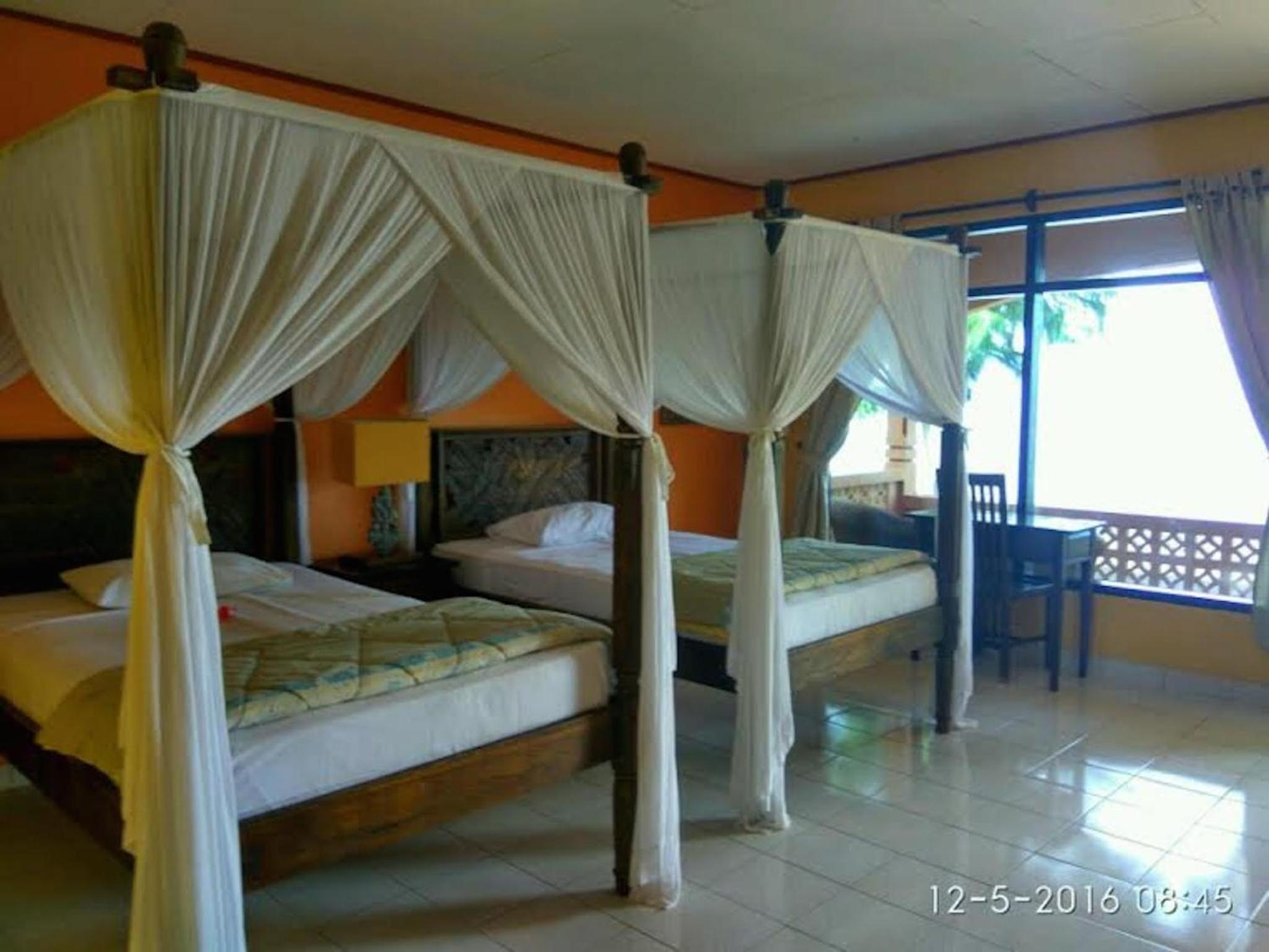Deluxe Twin Room with Sea View photo 1