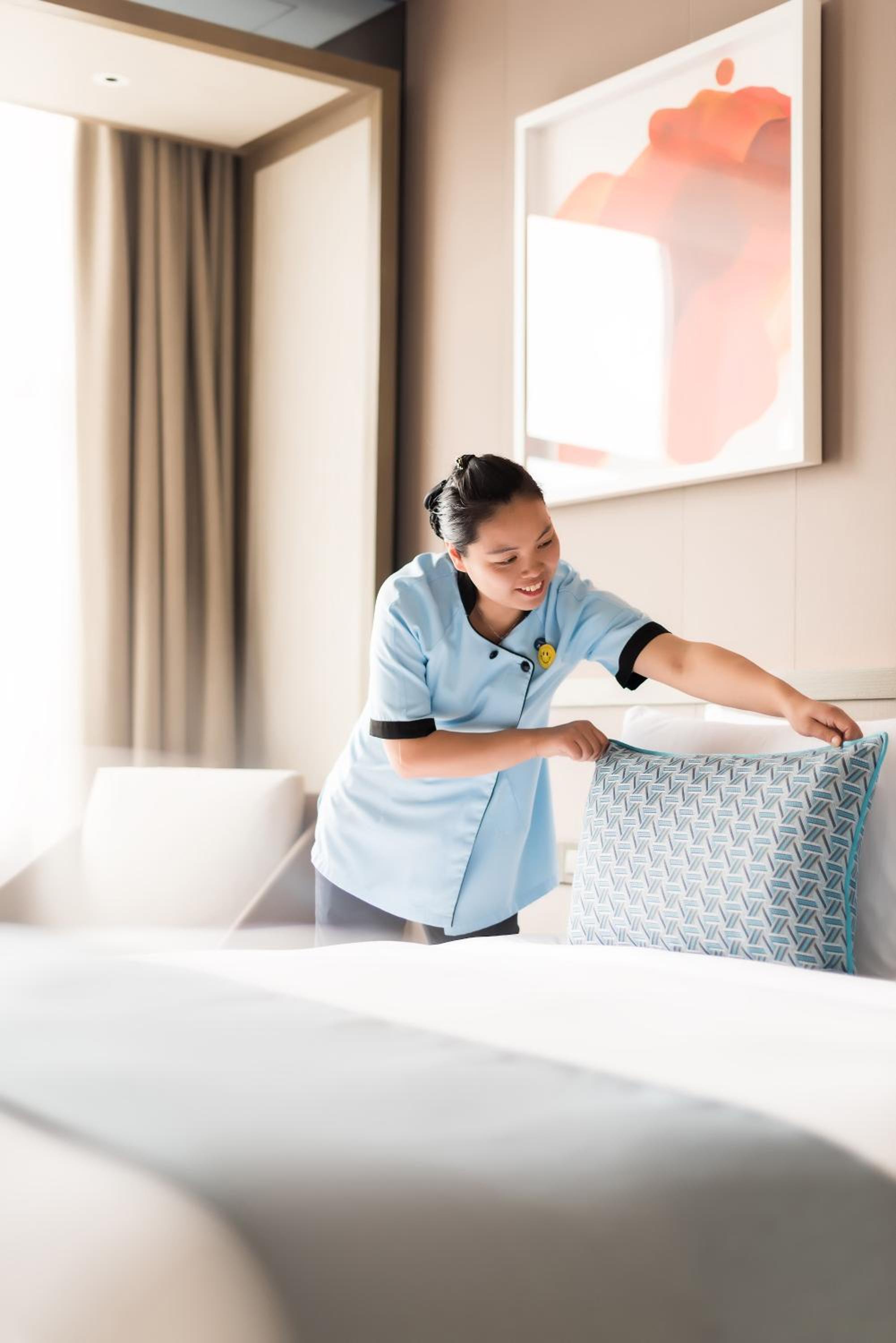 Deluxe City View Room with King Bed