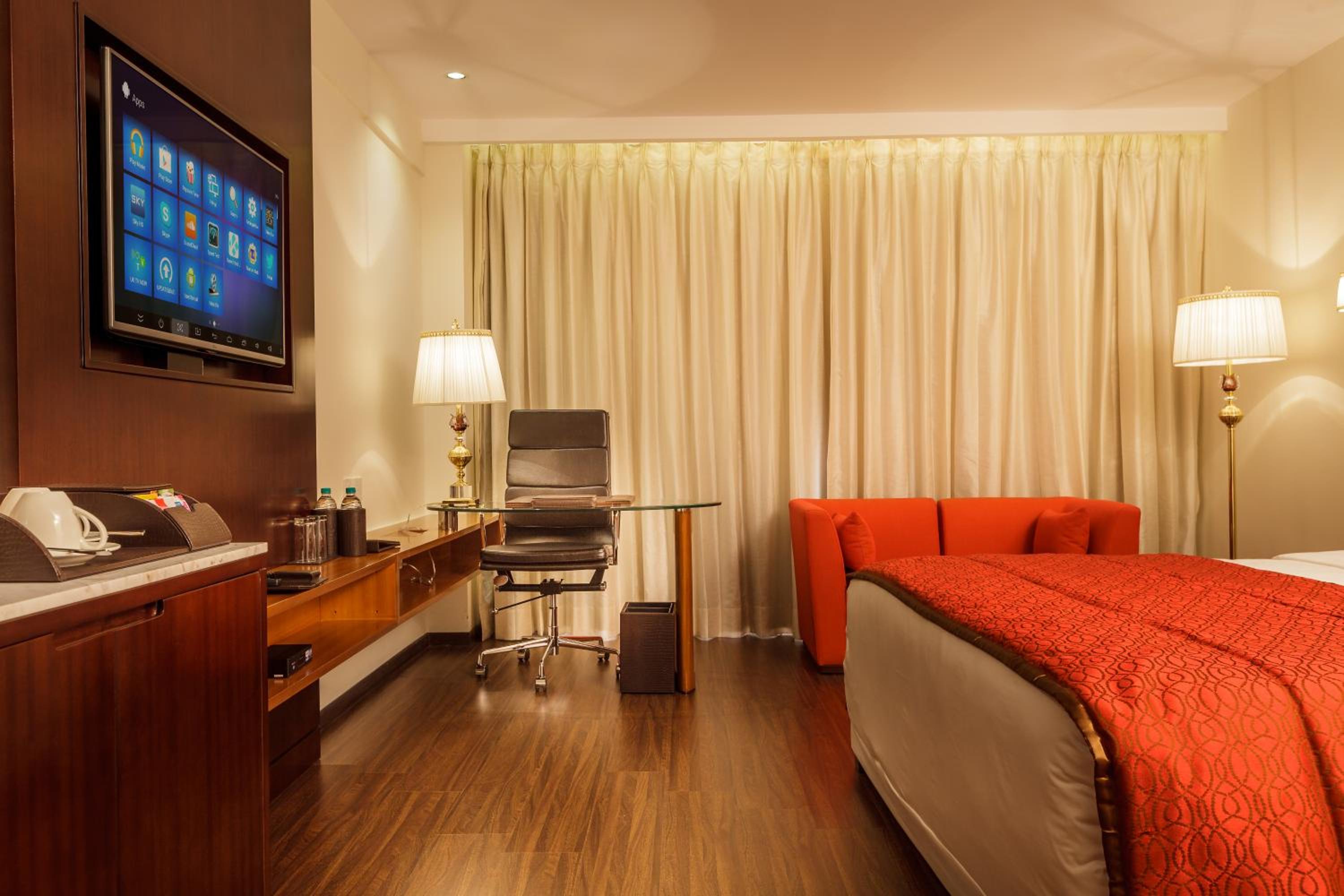 Deluxe Room - Photo 2