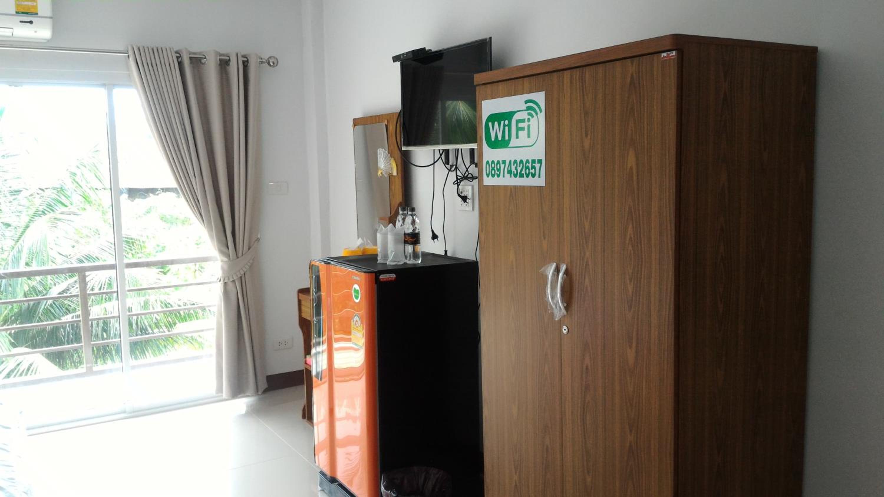 Deluxe Double Room with Balcony photo 2