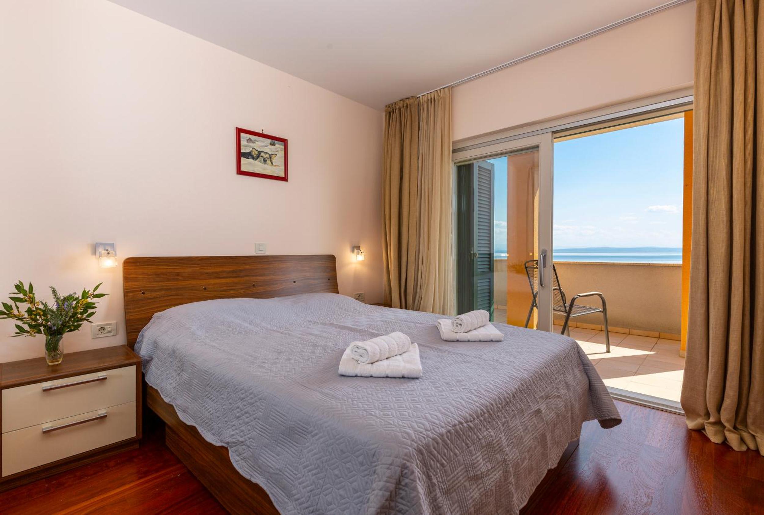 Three-Bedroom Apartment with Sea View photo 1