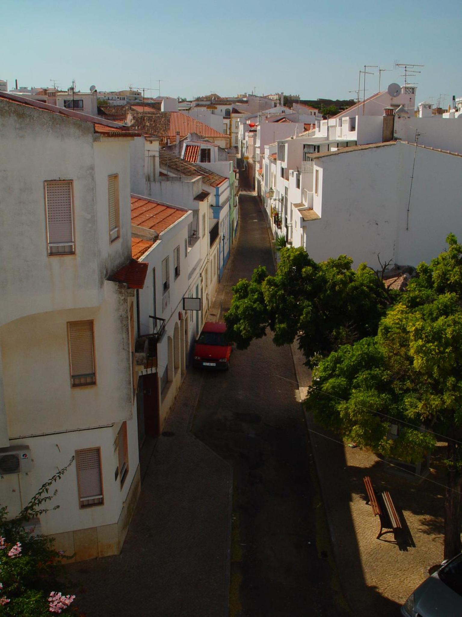 Apartment with Terrace - Photo 2