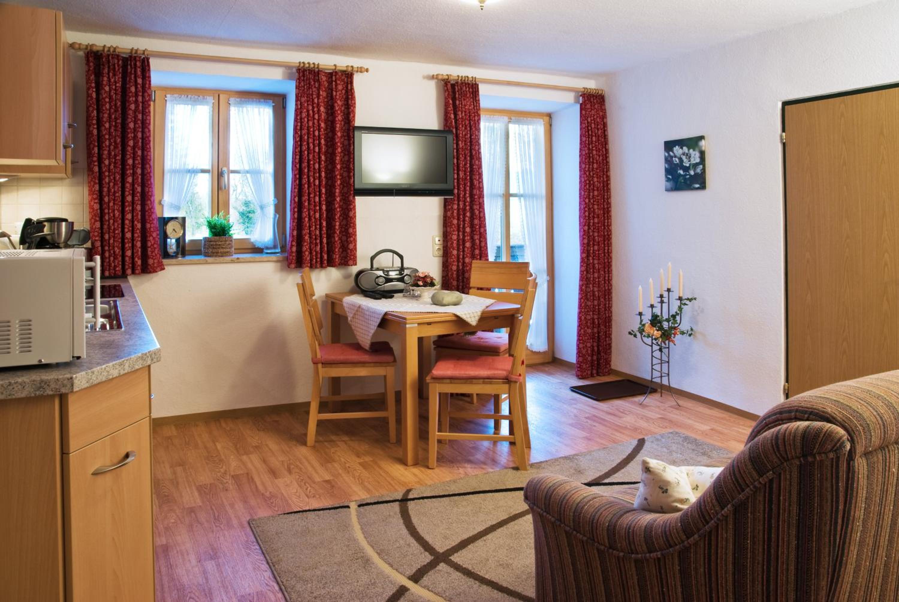 Apartment (2 Adults)