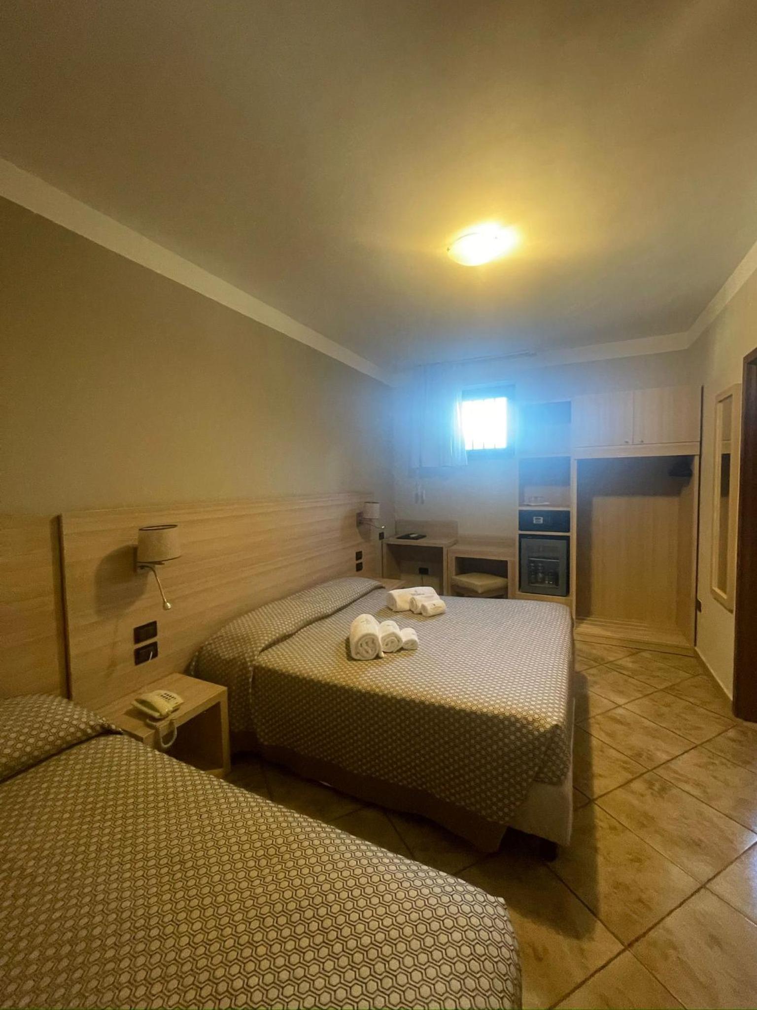 Classic Triple Room photo 1