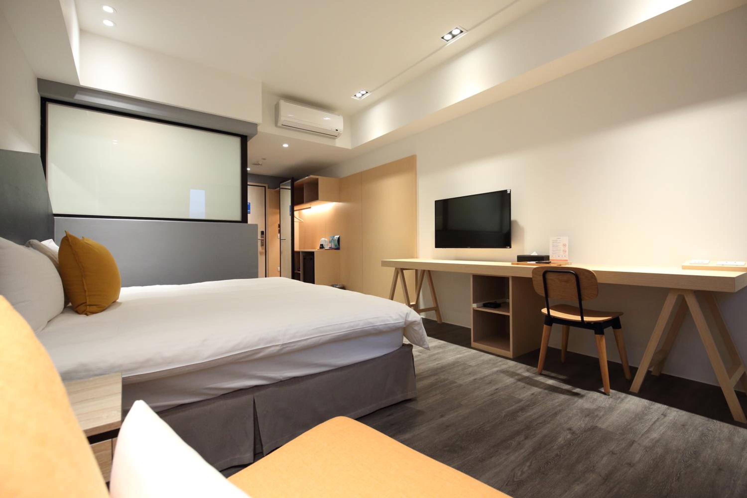 Standard Double Room photo 3