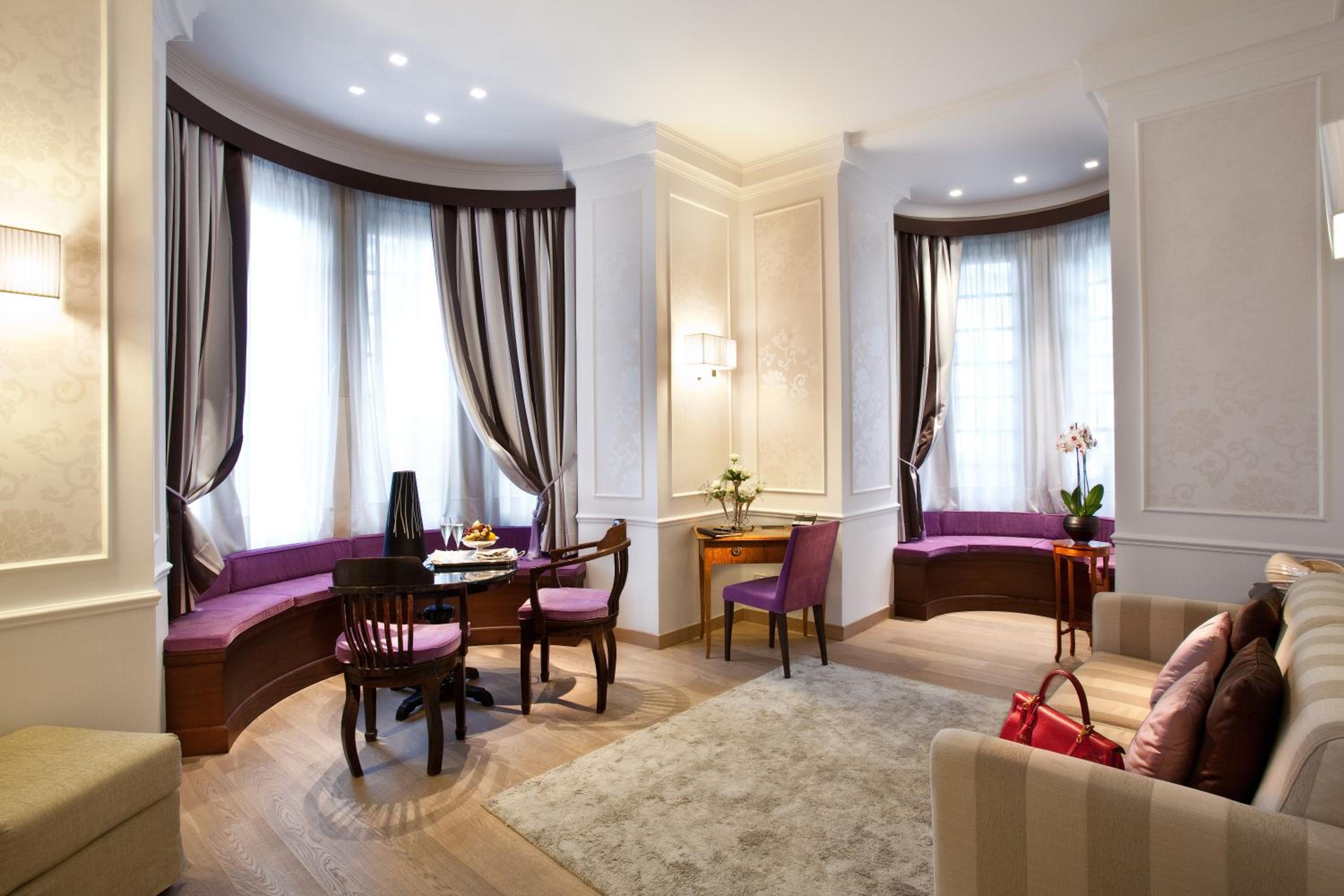 Suite - Photo 6