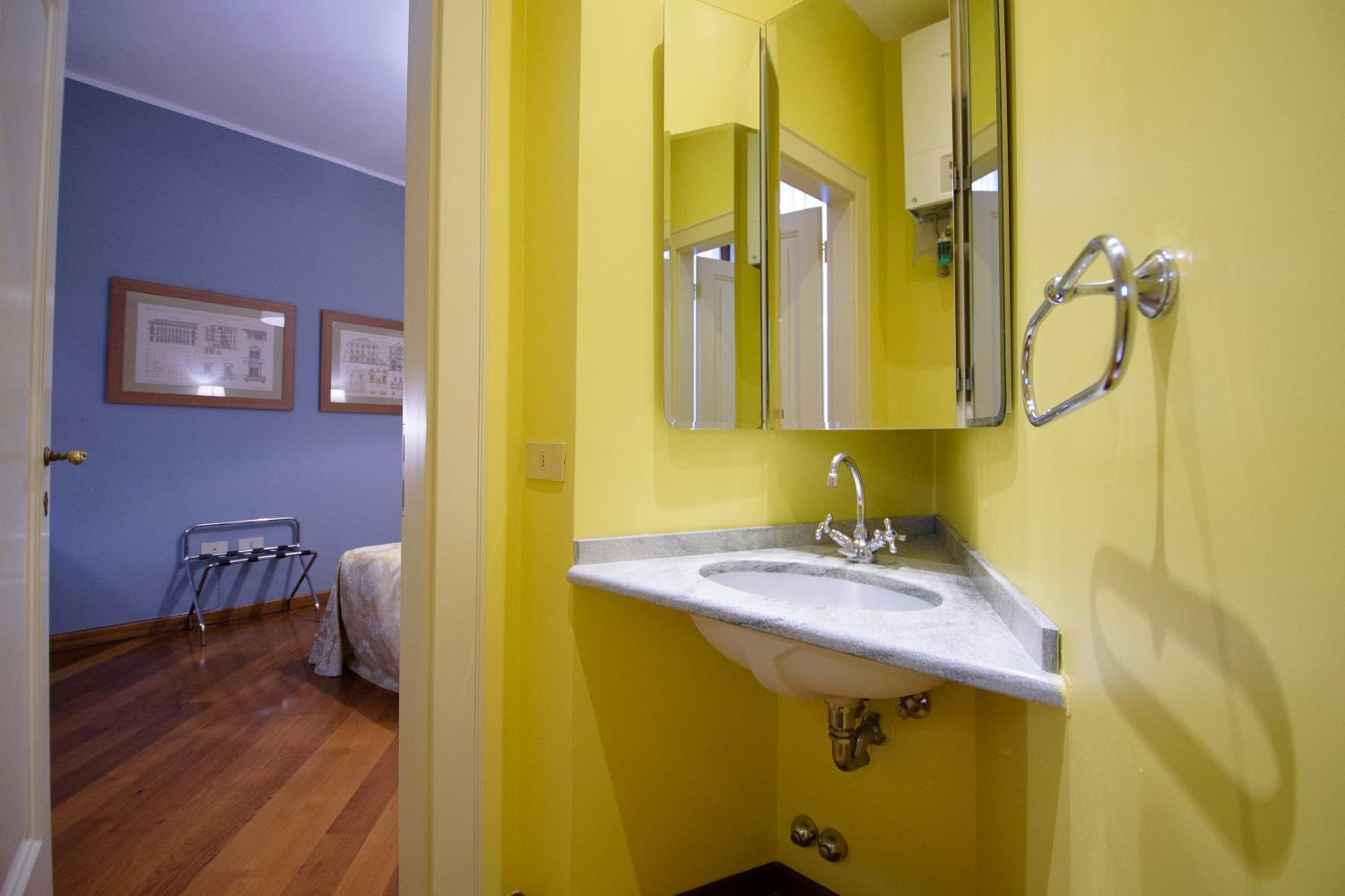 Two-Bedroom Apartment with Canal View - Fondamenta Tetta photo 2