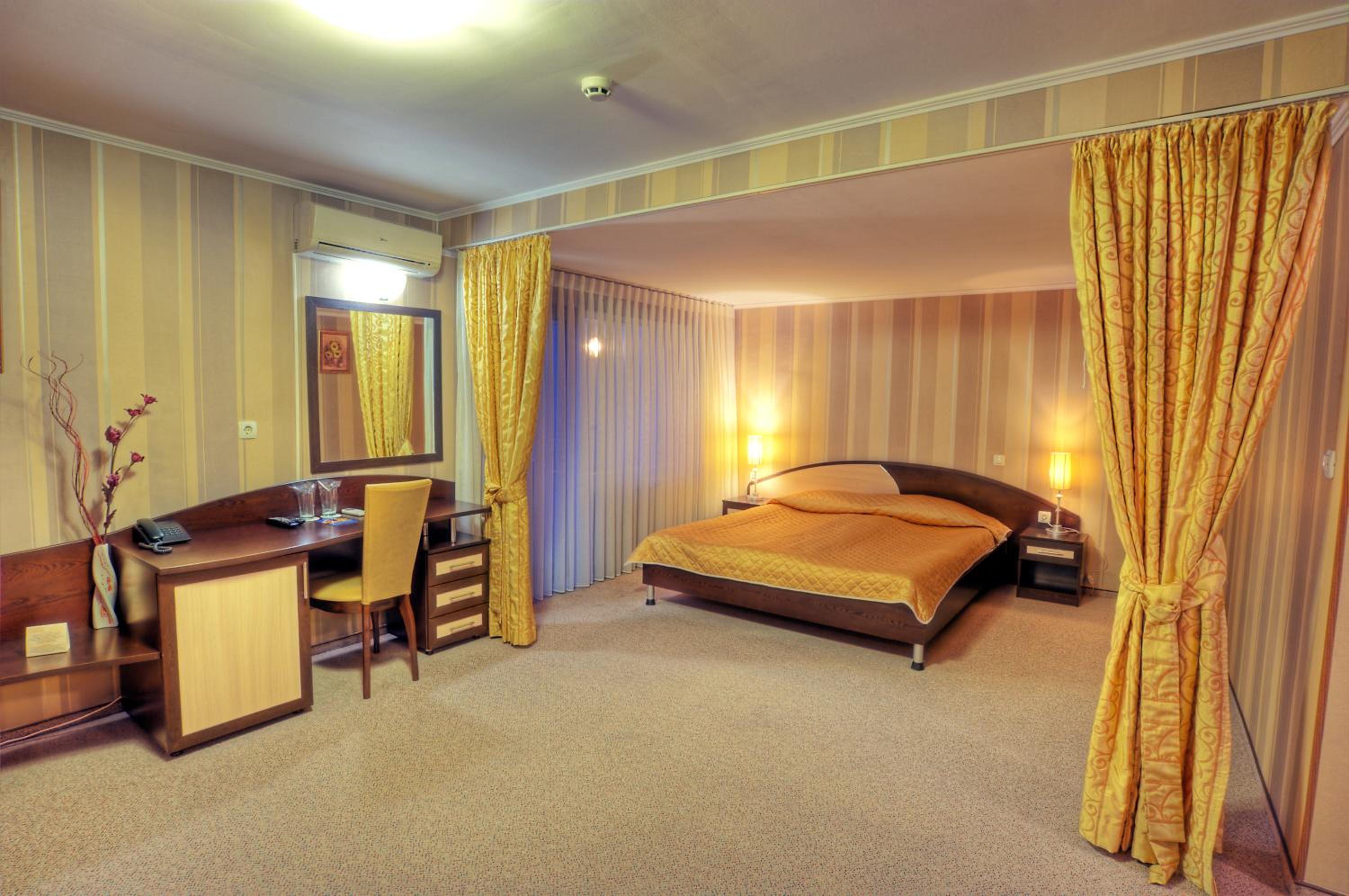 Deluxe Double Suite - Photo 4