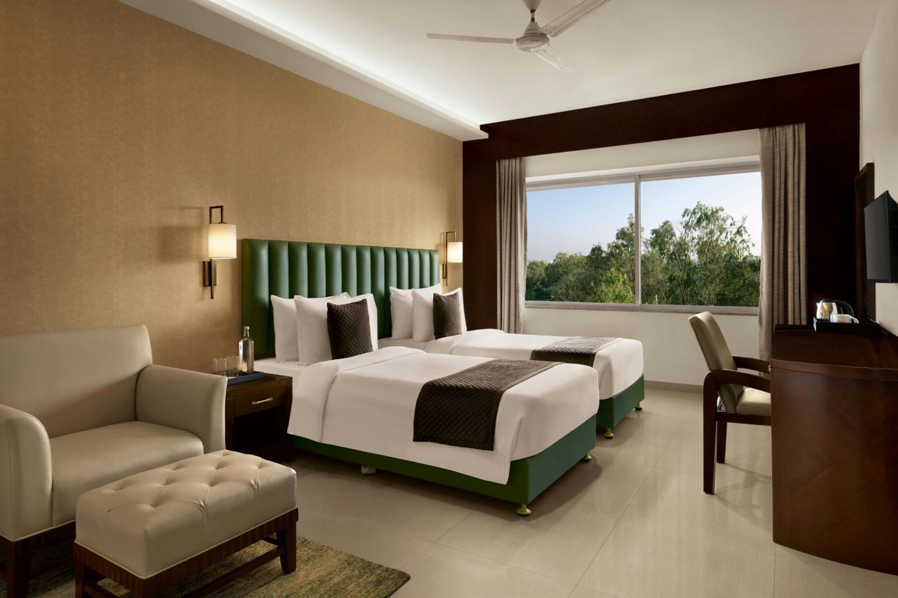 Winter Green Twin Room