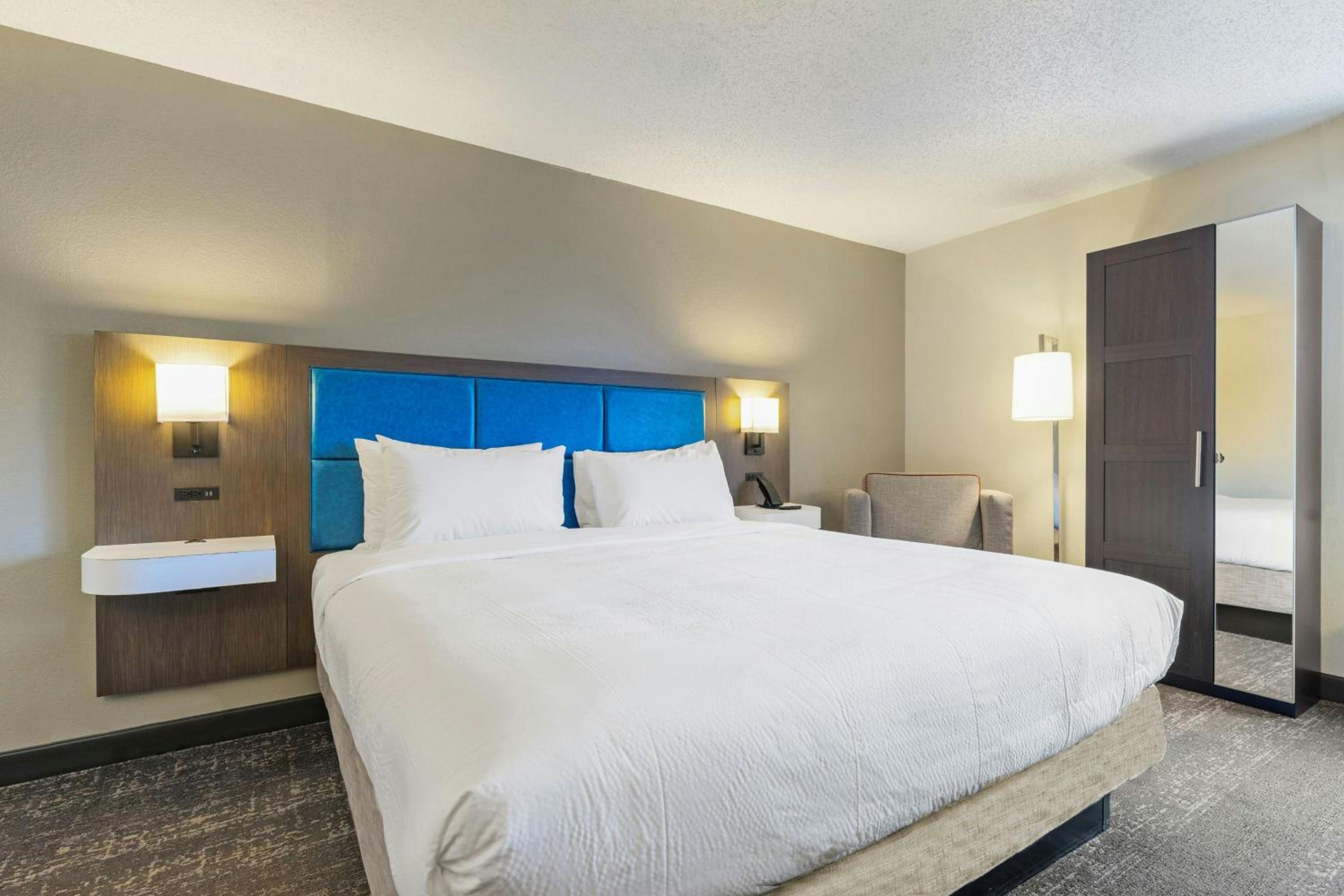 Standard King Room