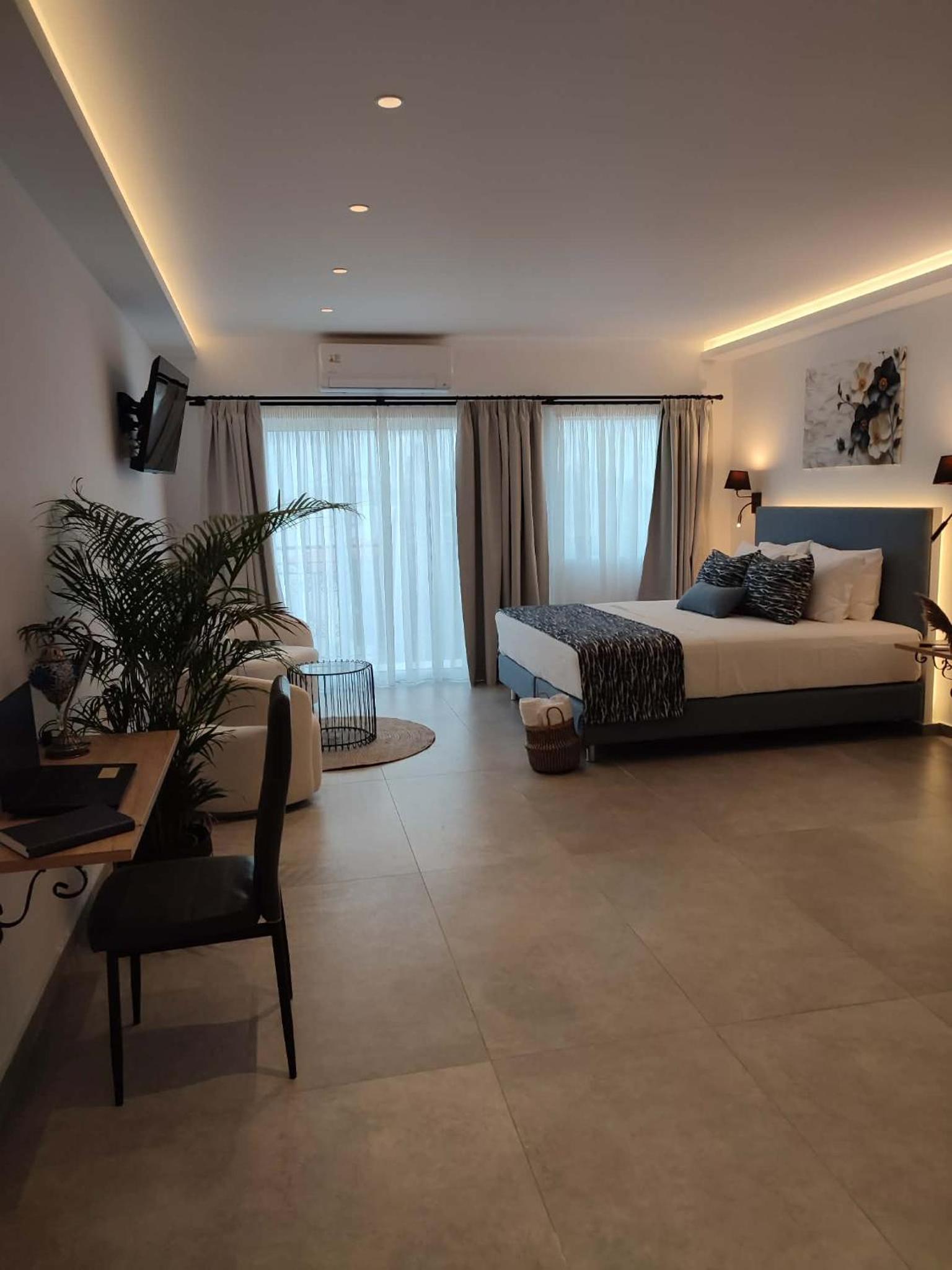 Deluxe Double Room with Sea View
