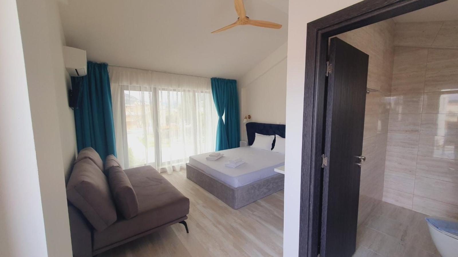 Triple Room with Garden View