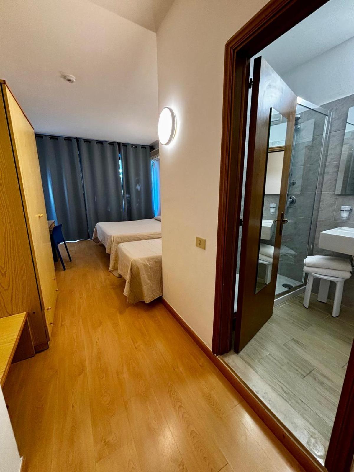 Economy Triple Room