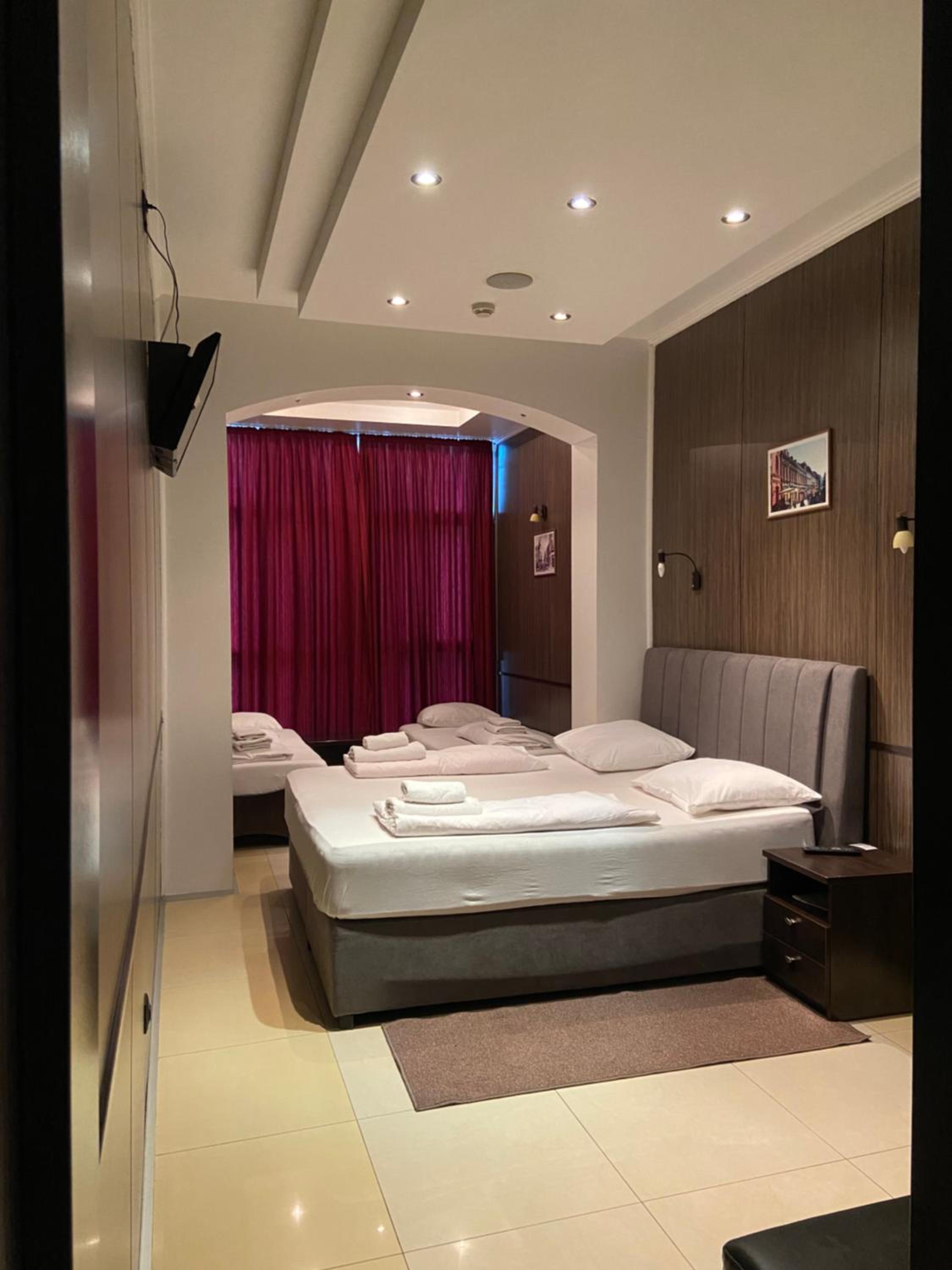 Classic Quadruple Room