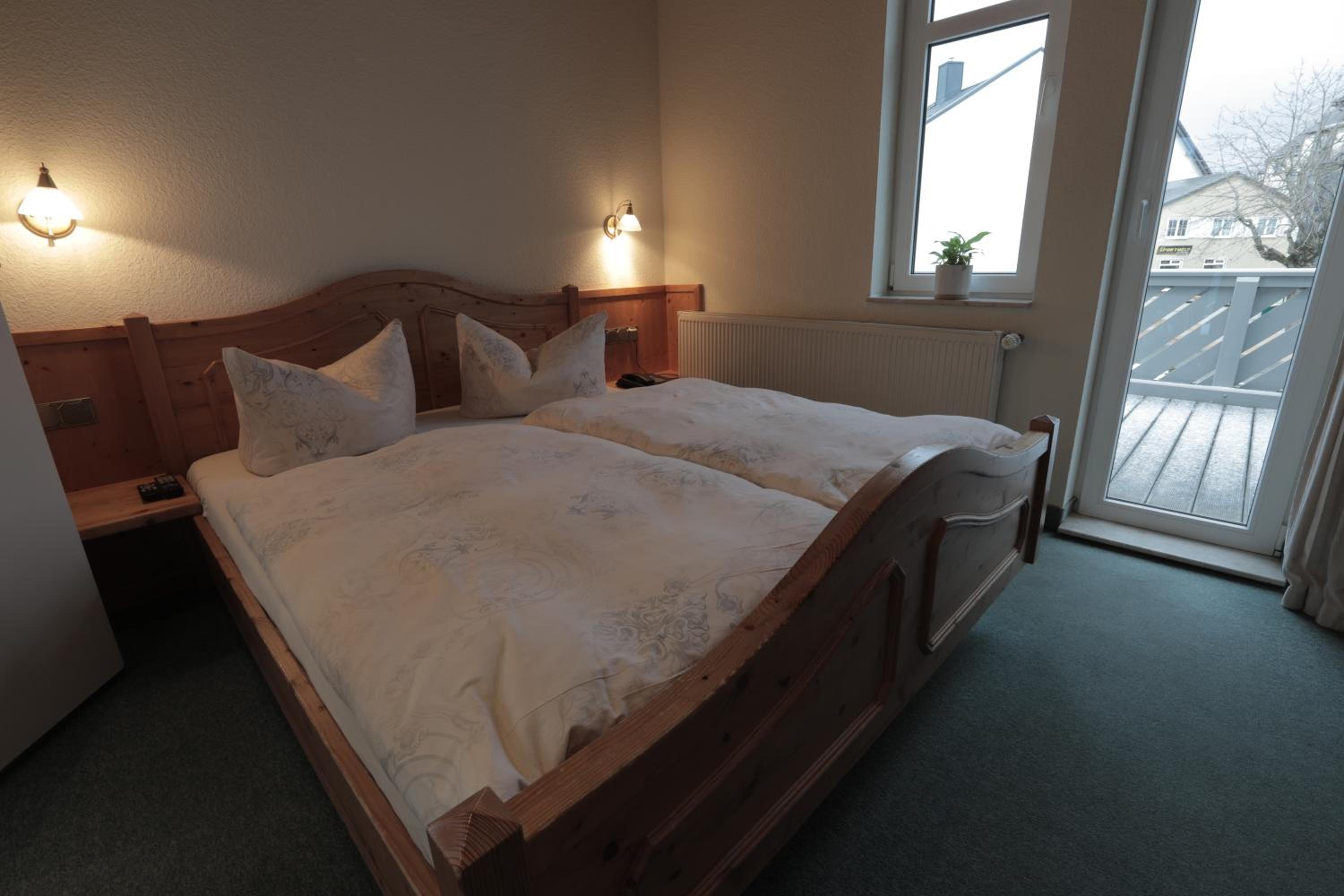 Double Room with Extra Bed photo 2