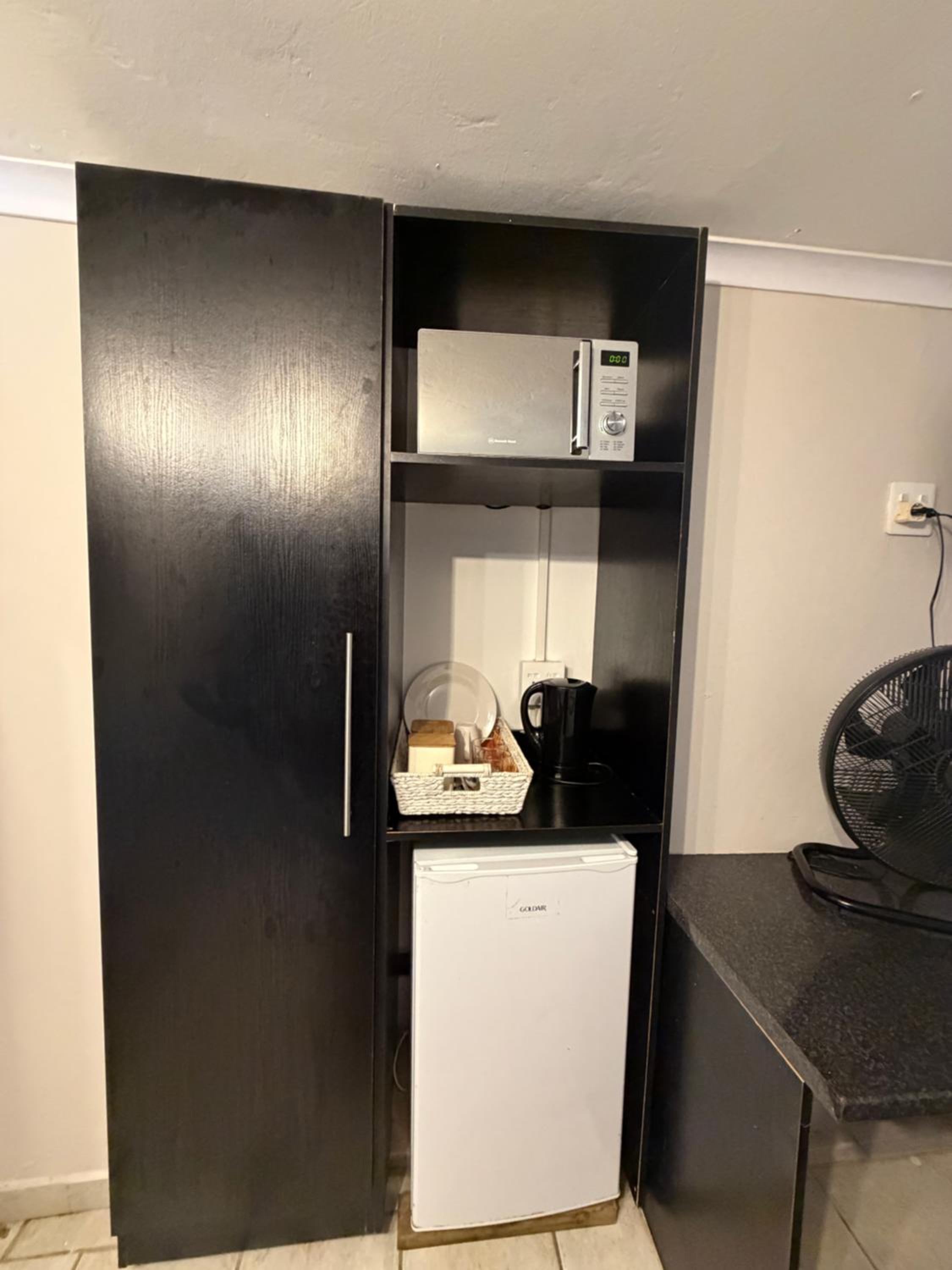 Budget Double Room - Photo 2