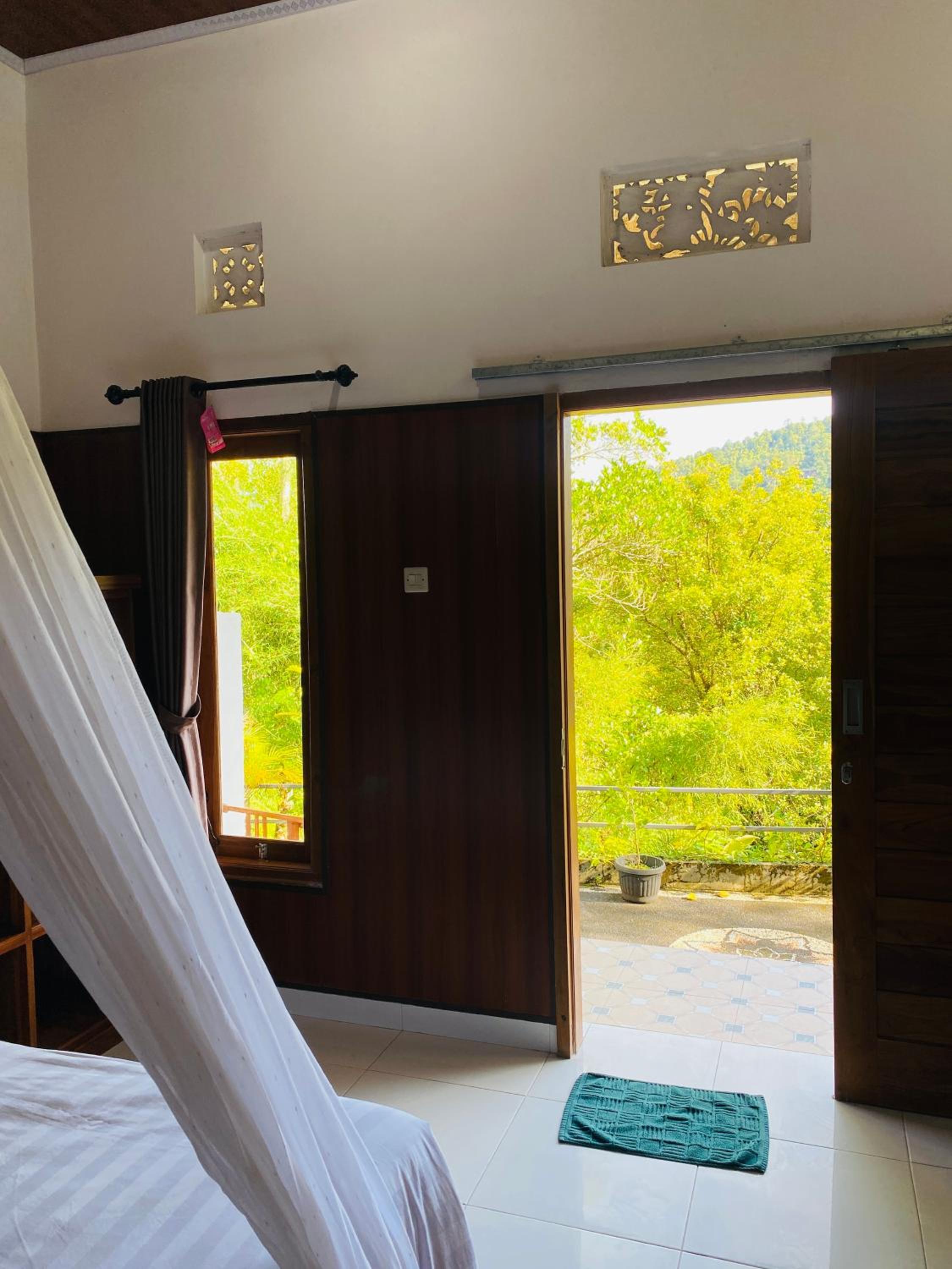 Standard Double Room - Photo 2