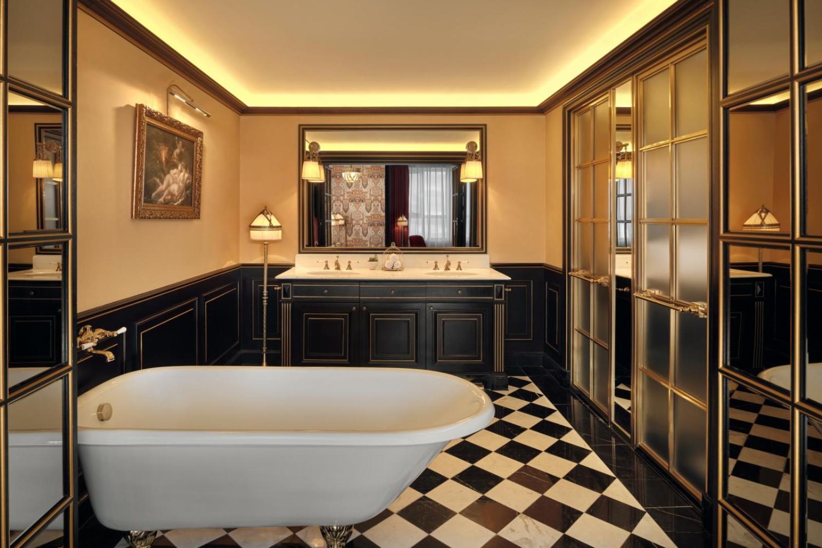 Corner Junior King Suite with City View, La Maison Boutique for 2 photo 2