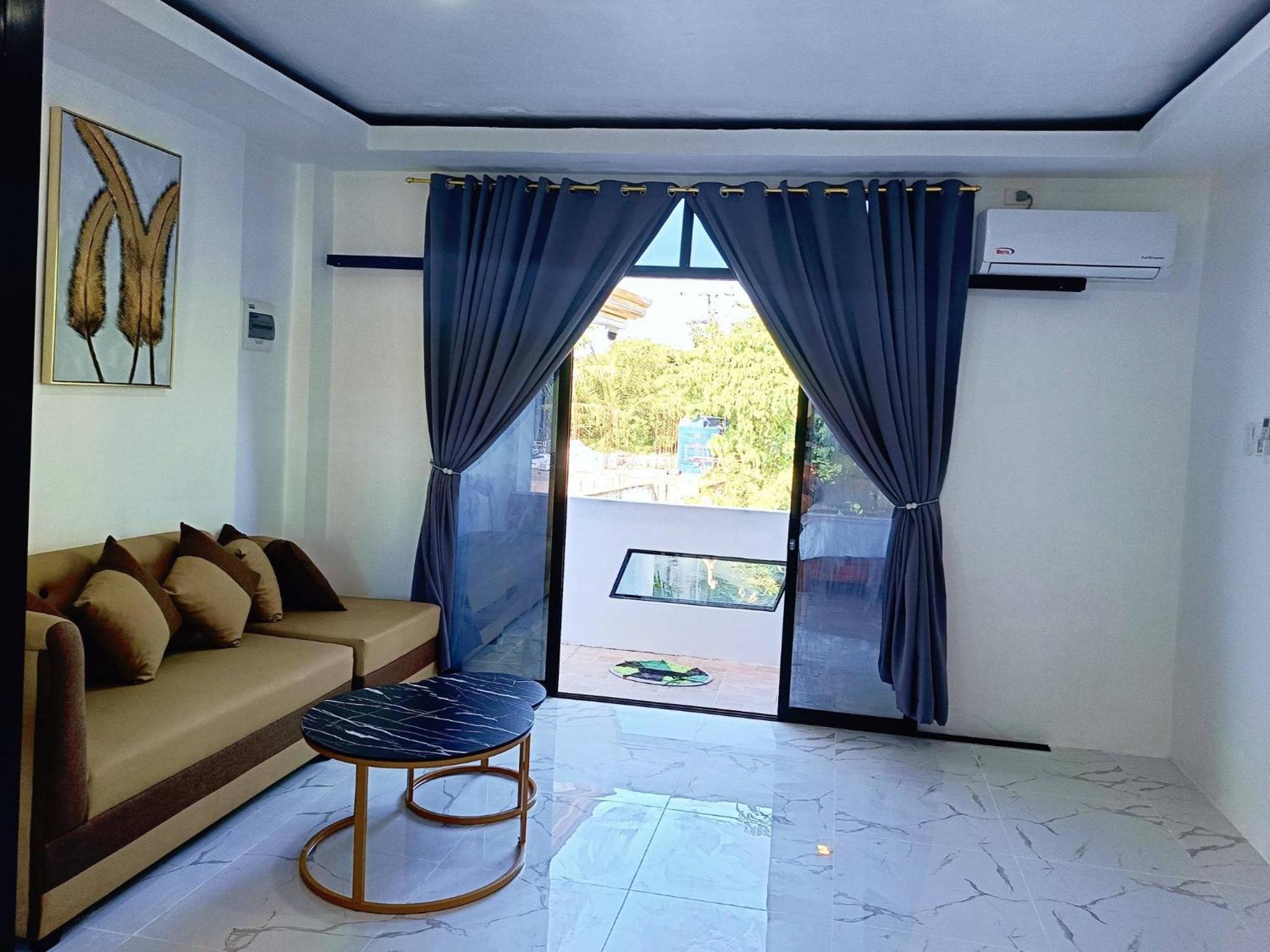 Villa with Garden View - Photo 6