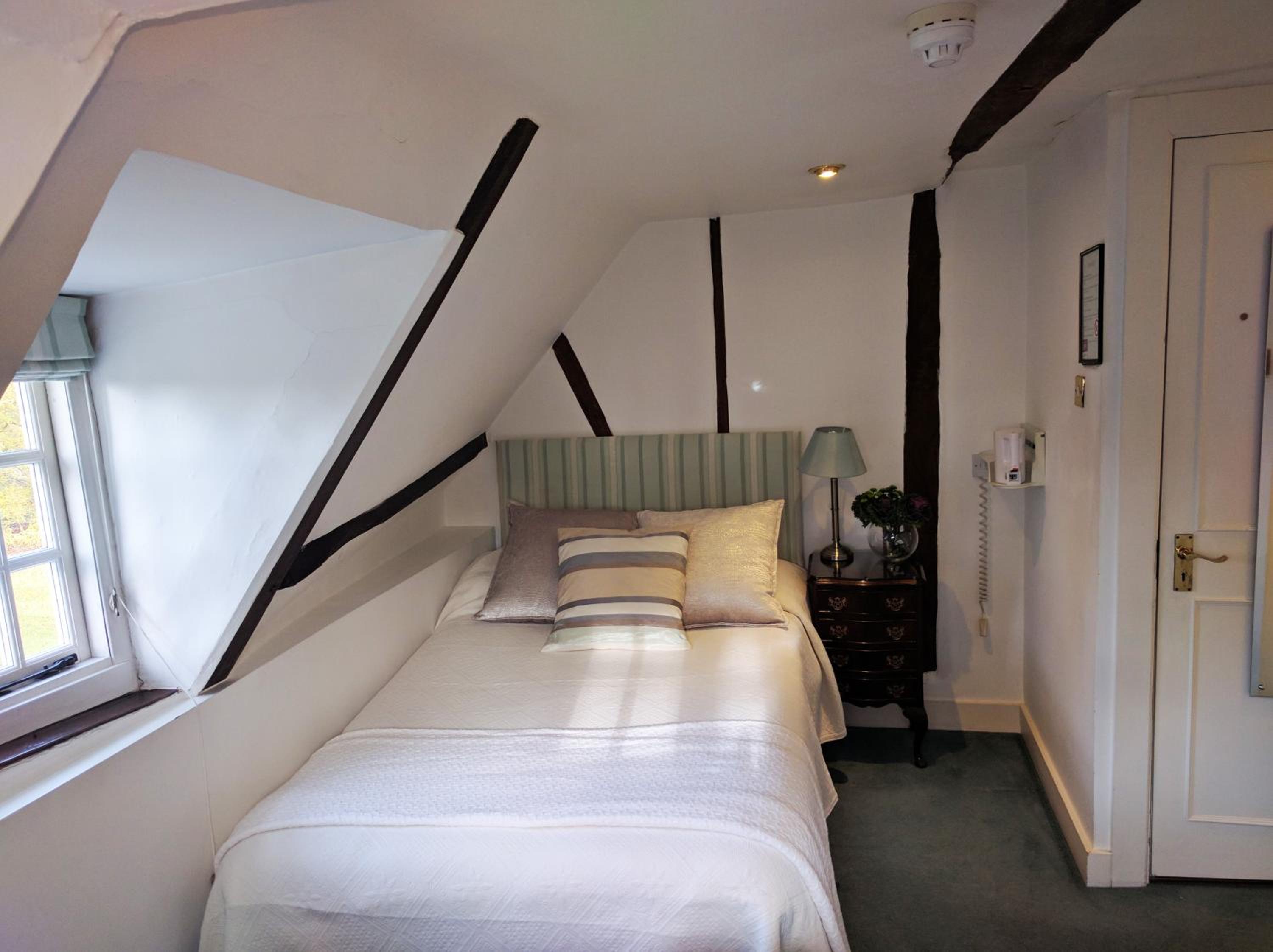 Standard Single Room photo 2