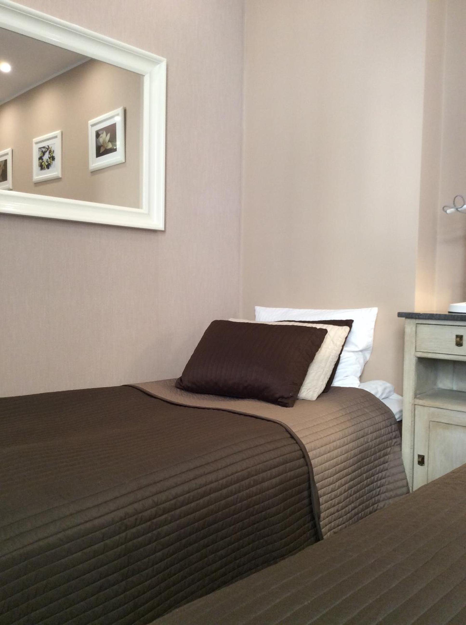Studio Apartment - Photo 4