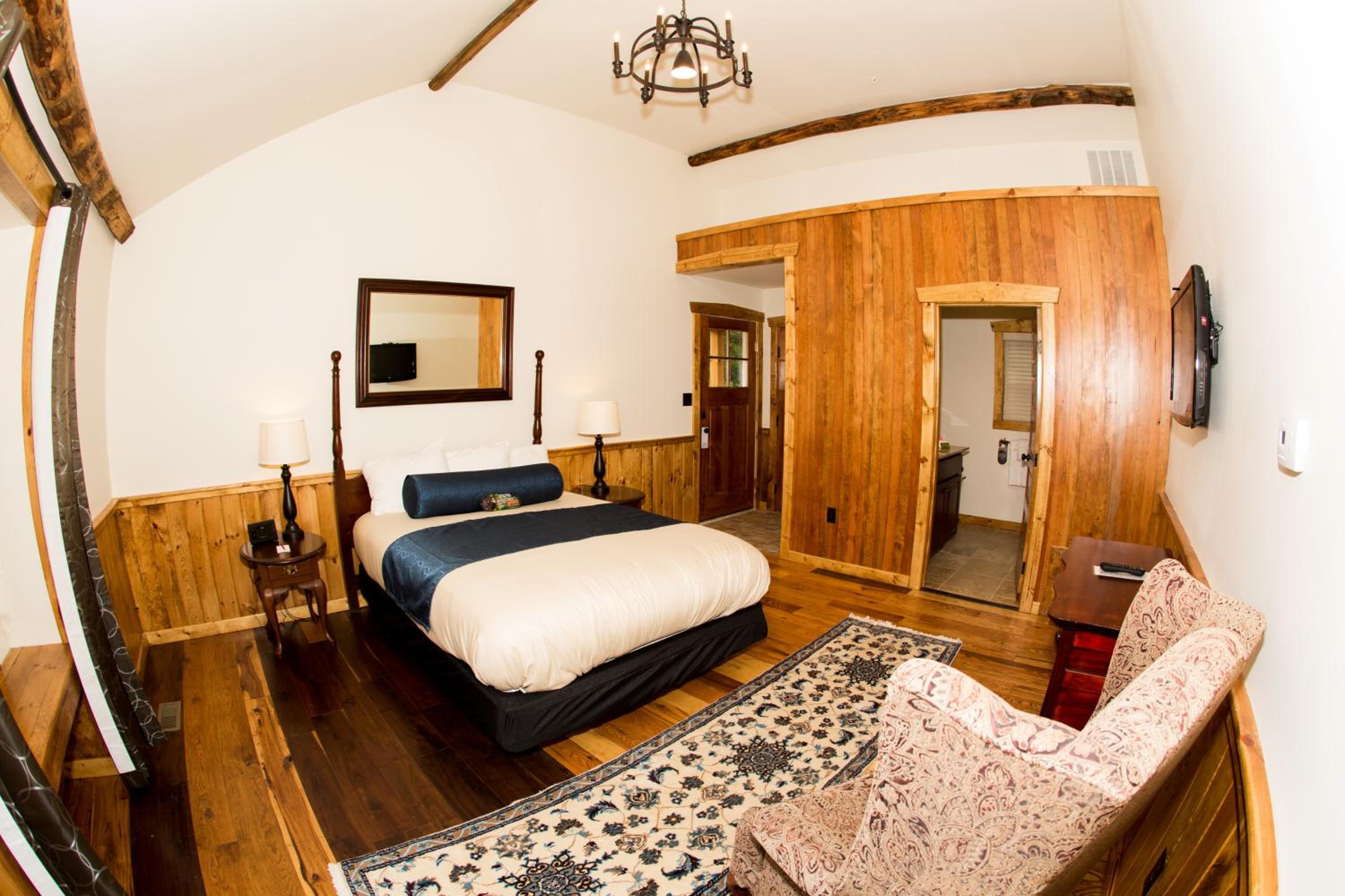 Deluxe Queen Room photo 3