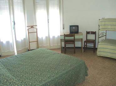 Family Room - Photo 1