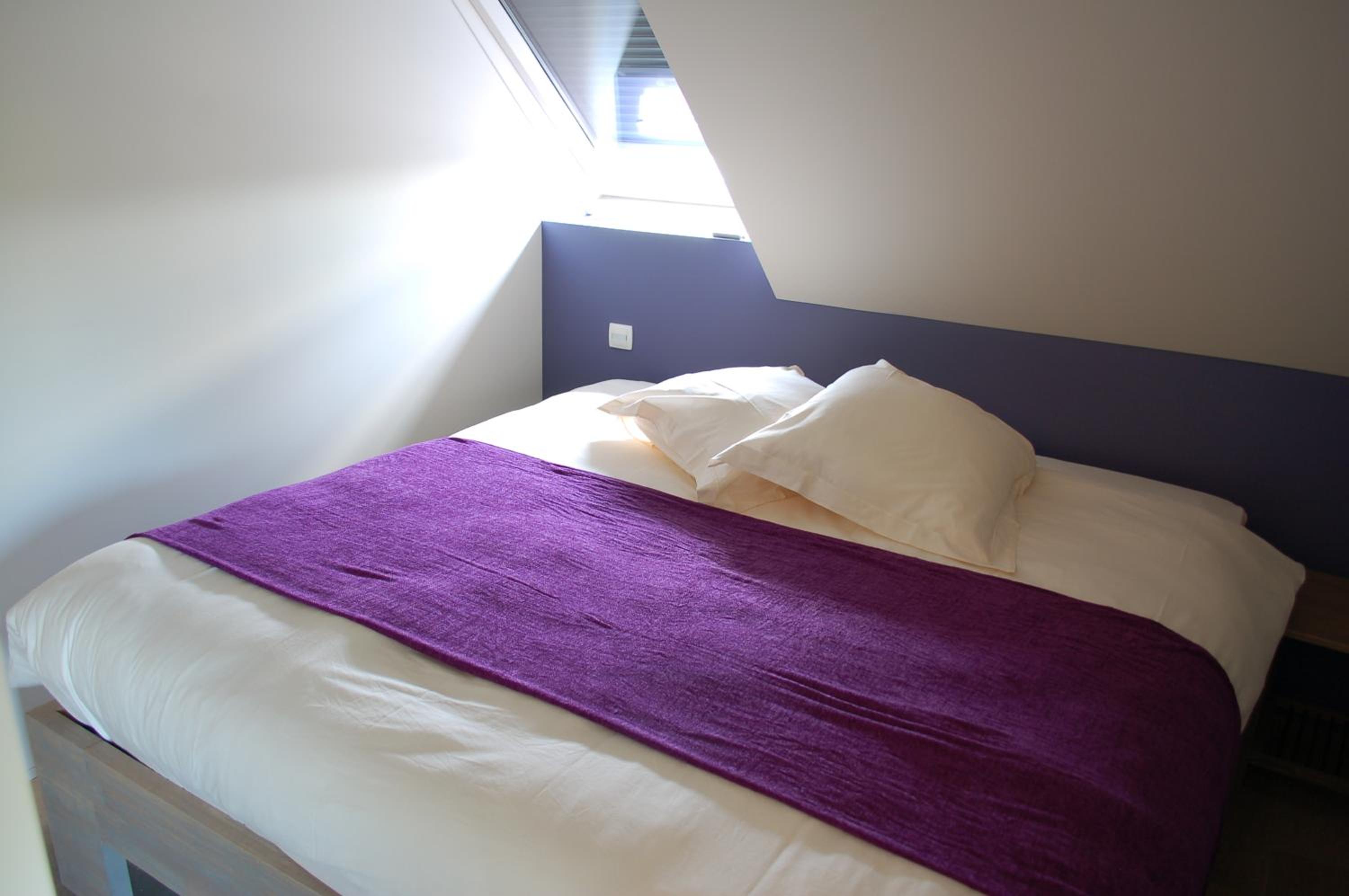Large Double Room photo 3