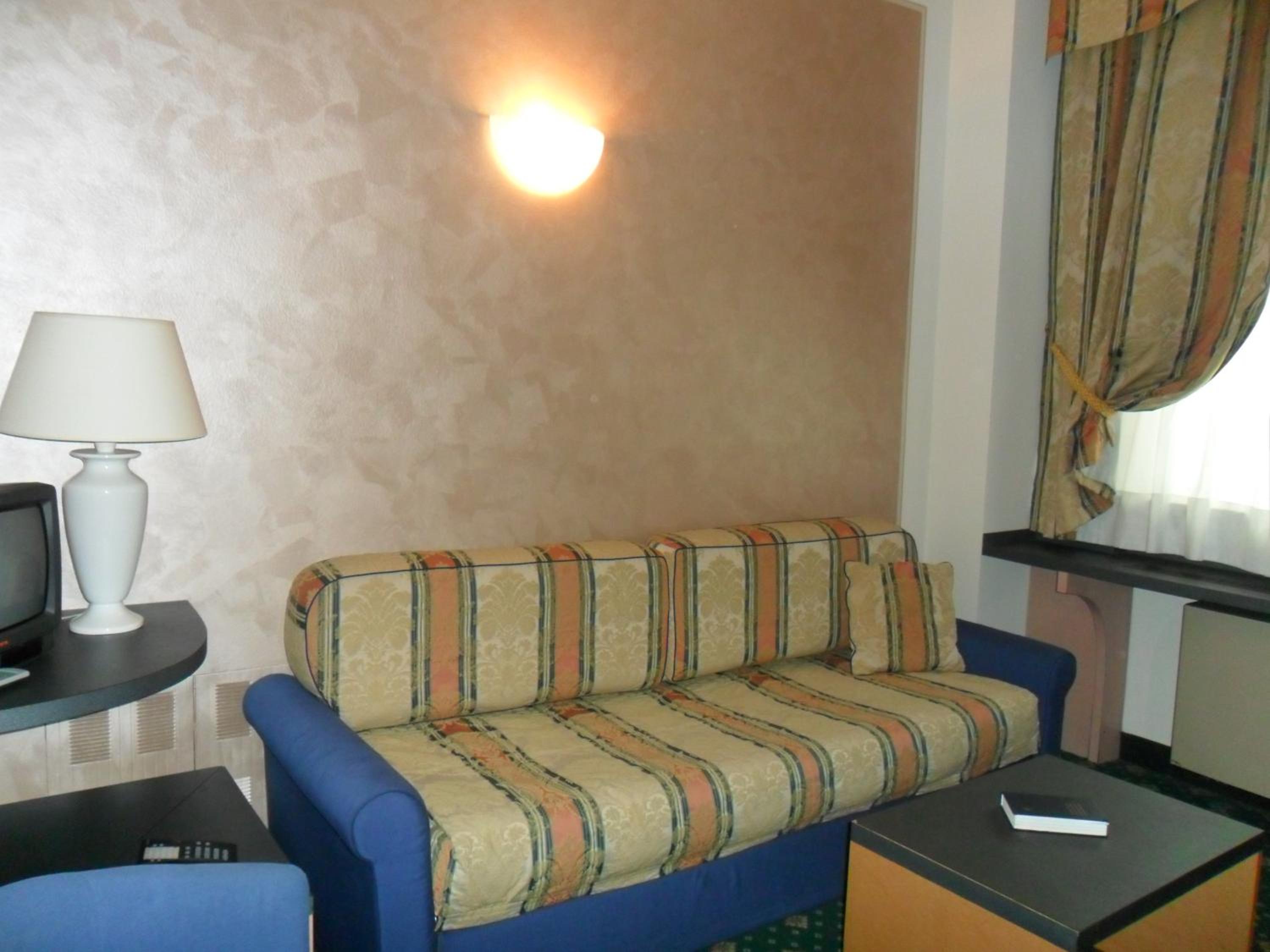 Classic Quadruple Room