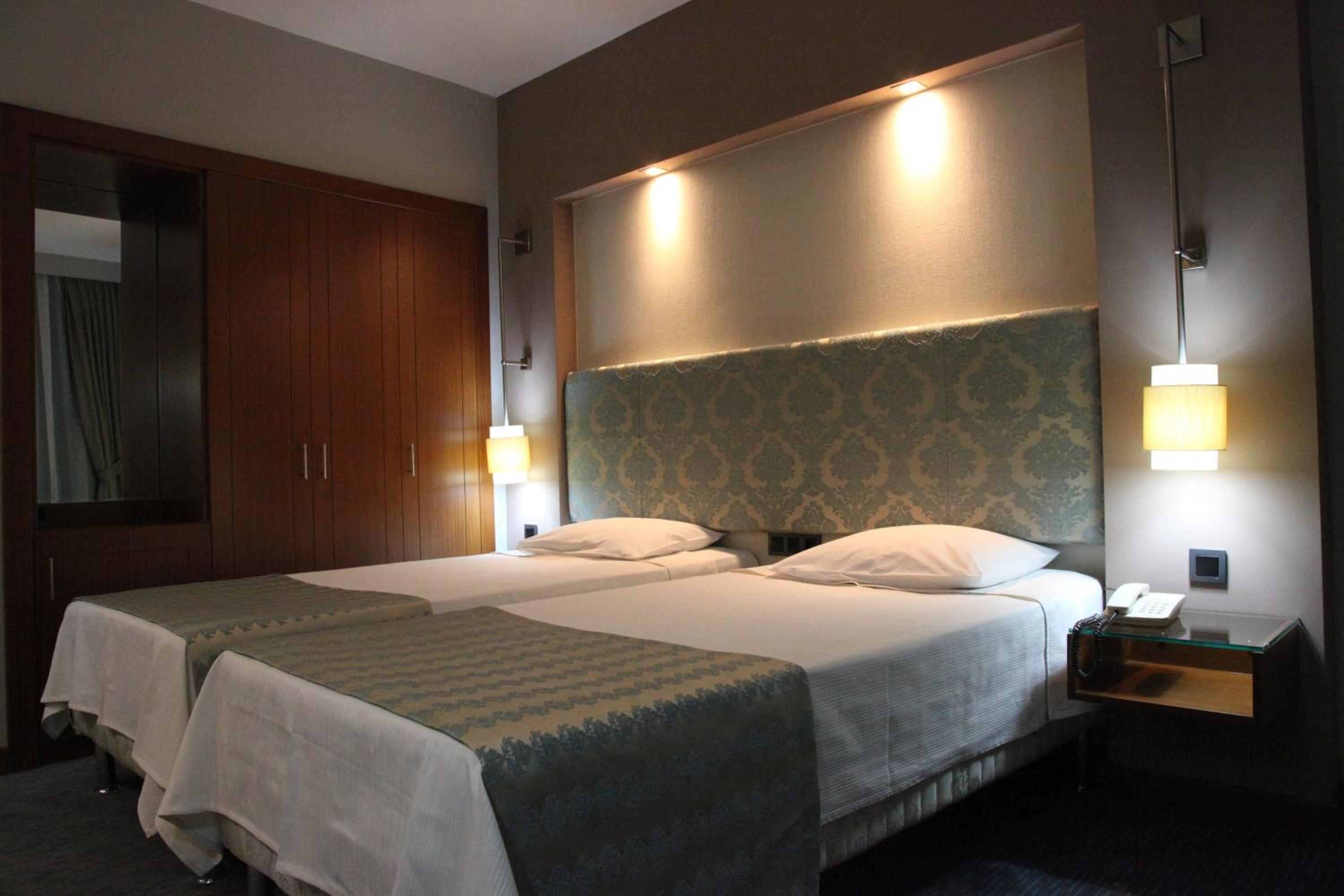 Standard Double or Twin Room photo 2