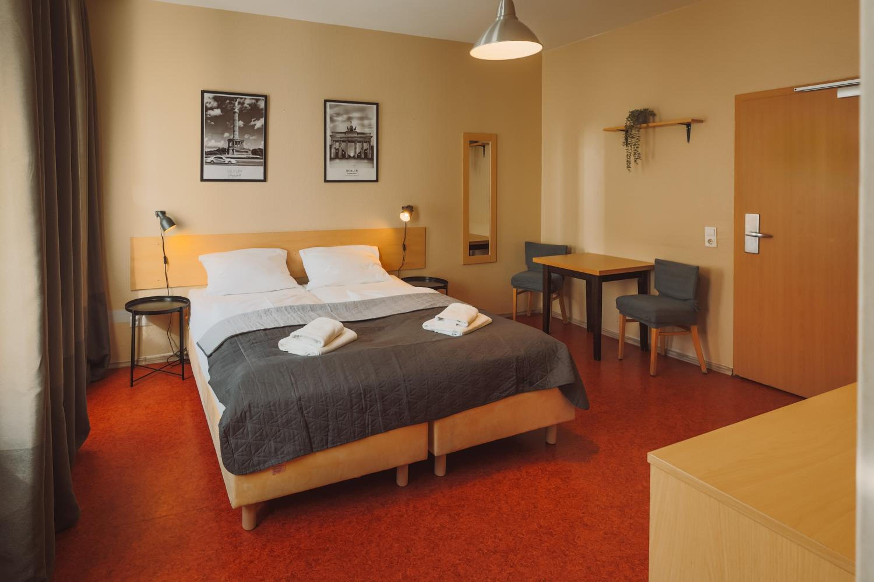Standard Twin Room photo 2