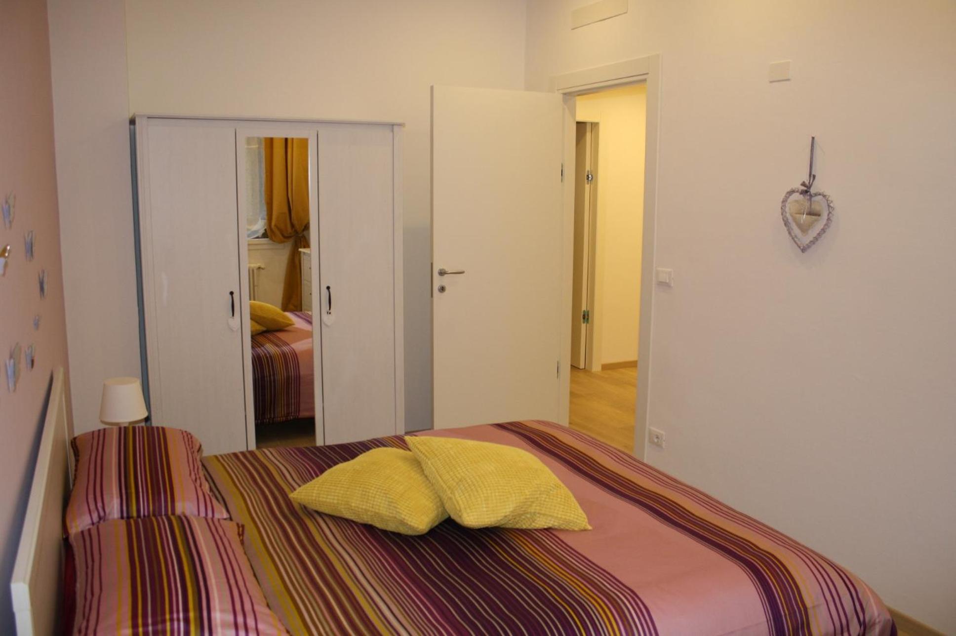 Apartment with Terrace - Photo 38
