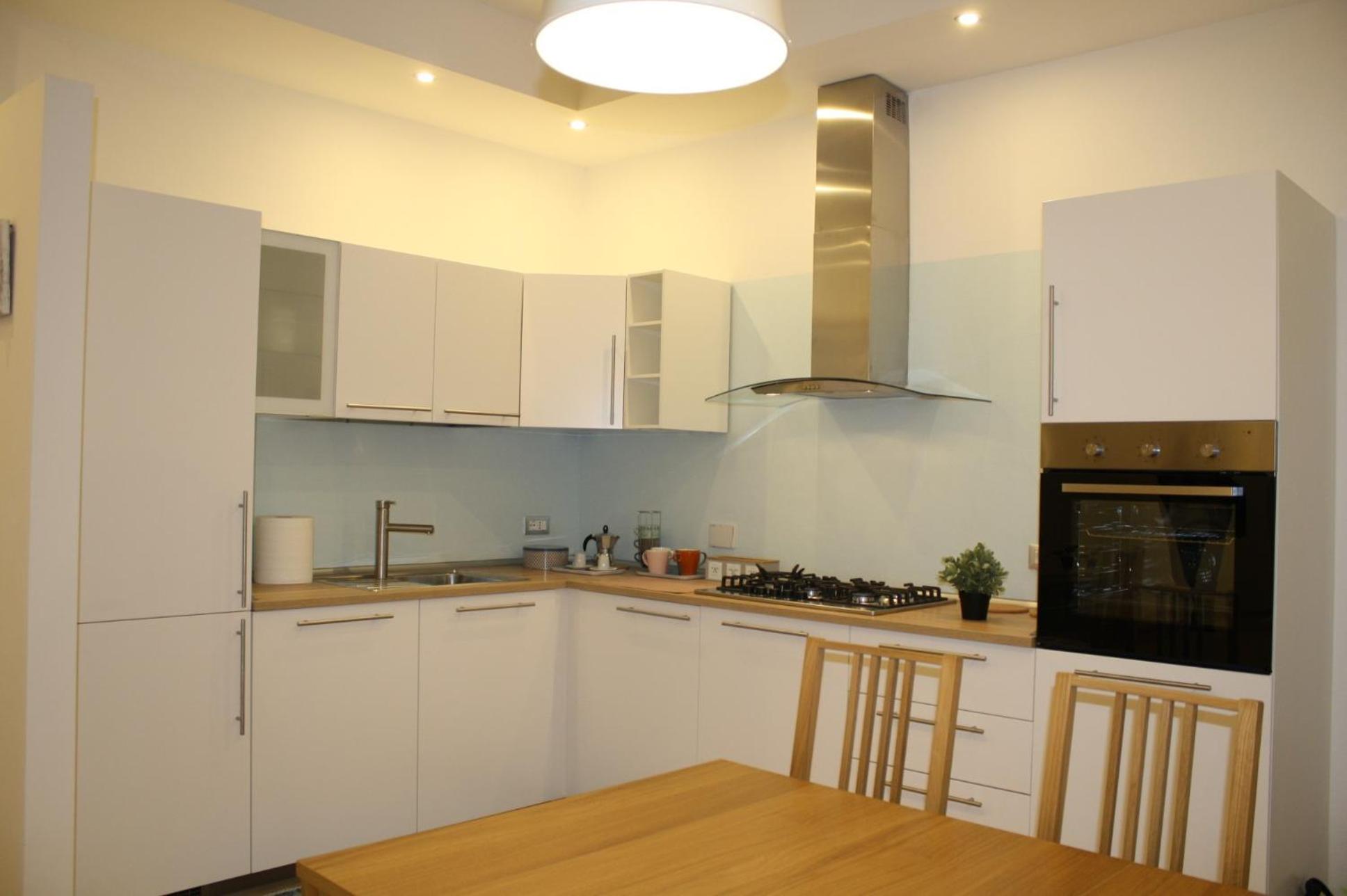 Apartment with Terrace - Photo 34