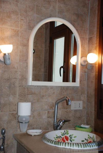 One-Bedroom Apartment (2 Adults) - Photo 2