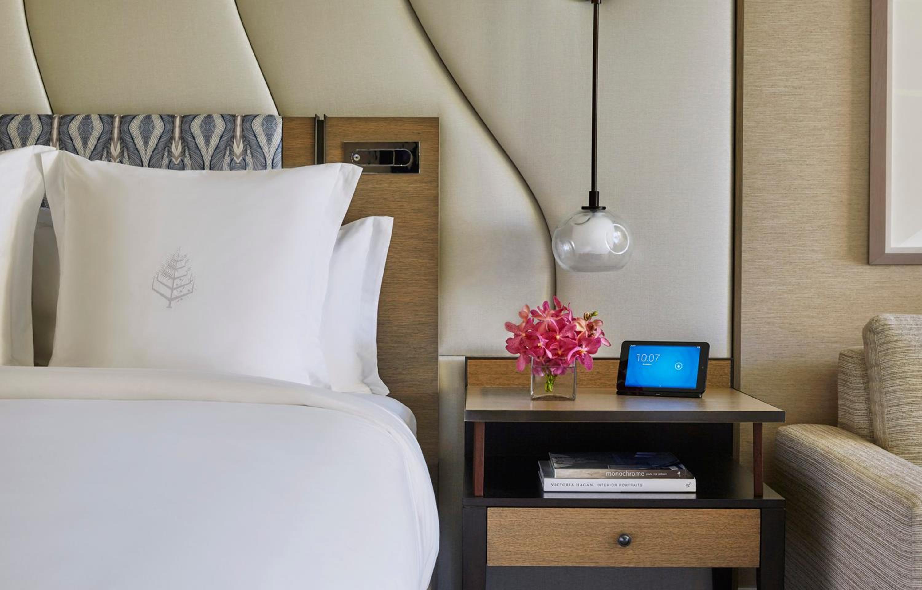 Deluxe Executive King Suite with Garden View