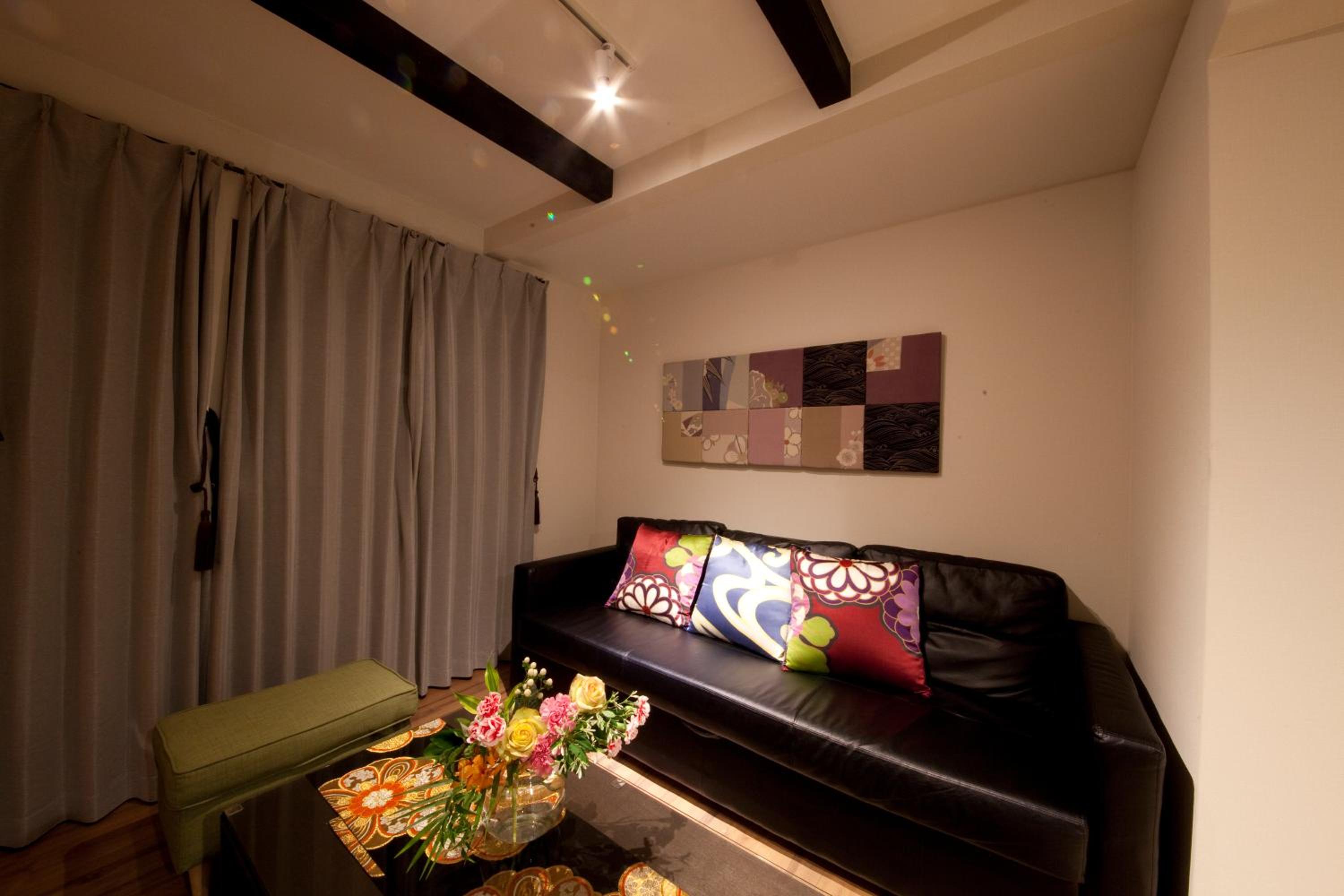 One-Bedroom Apartment - Photo 45