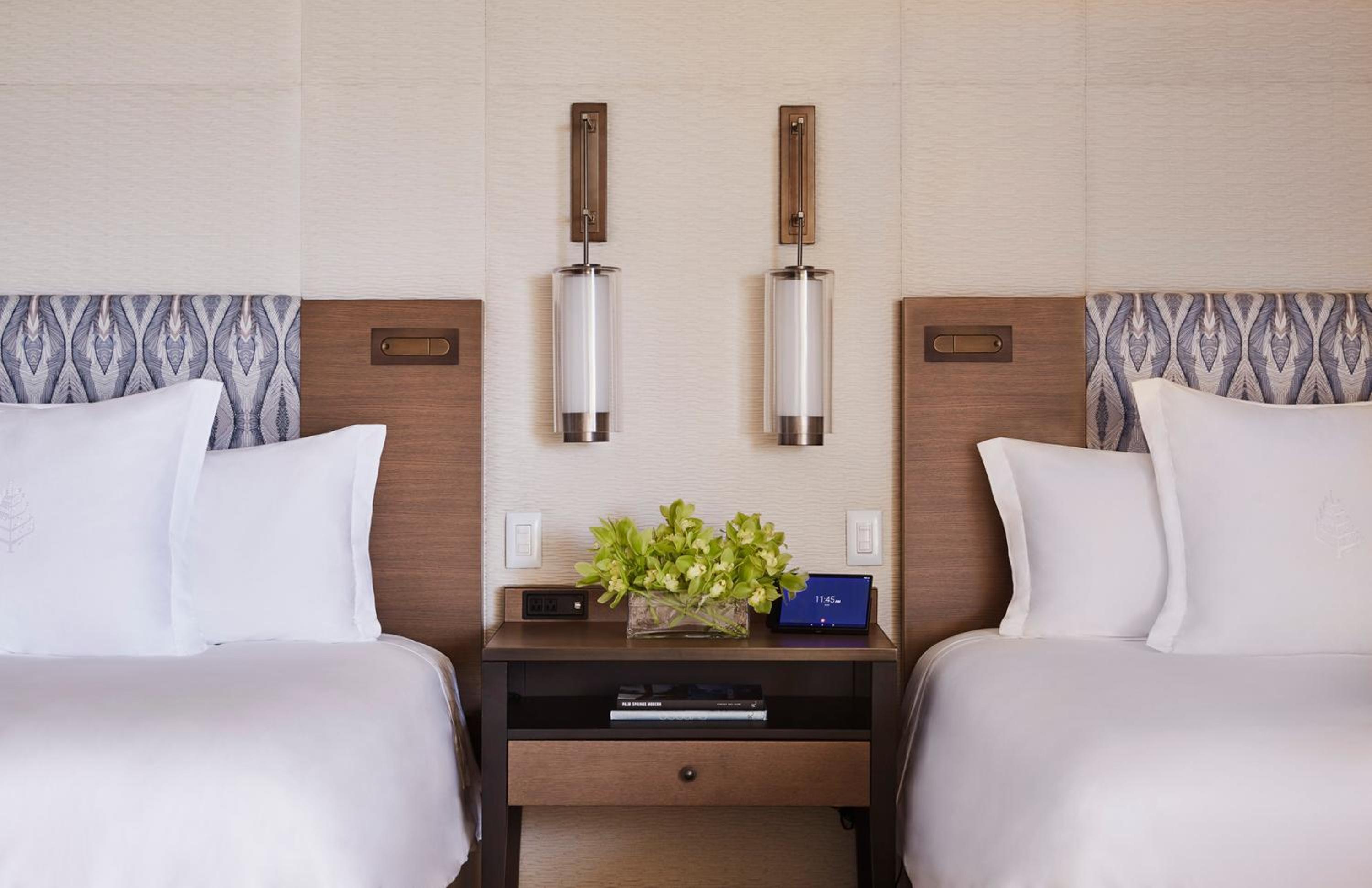 Deluxe Queen Room with Garden View - Accessible - Photo 1