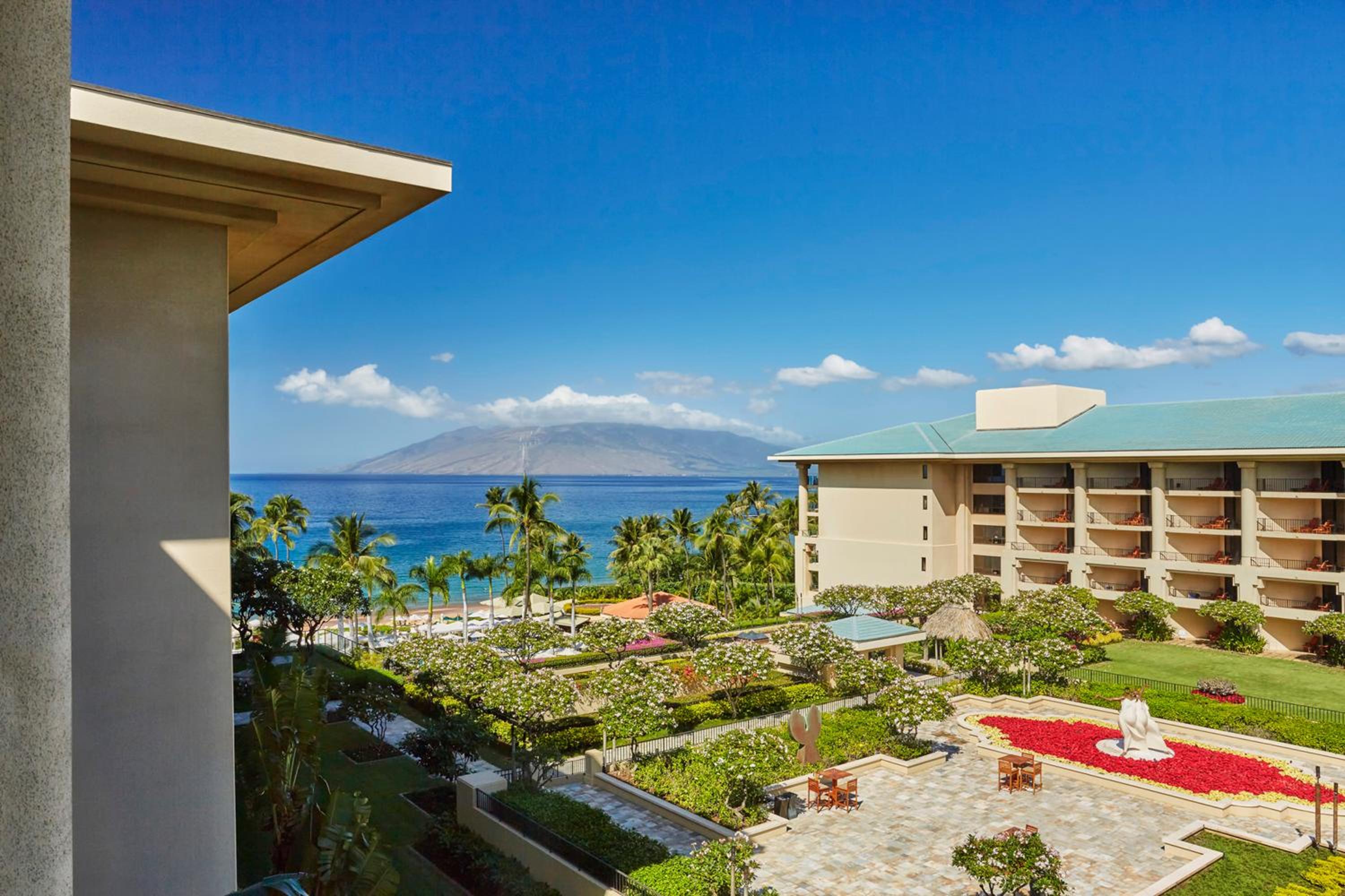 Accessible Club Ocean View Prime Executive Suite