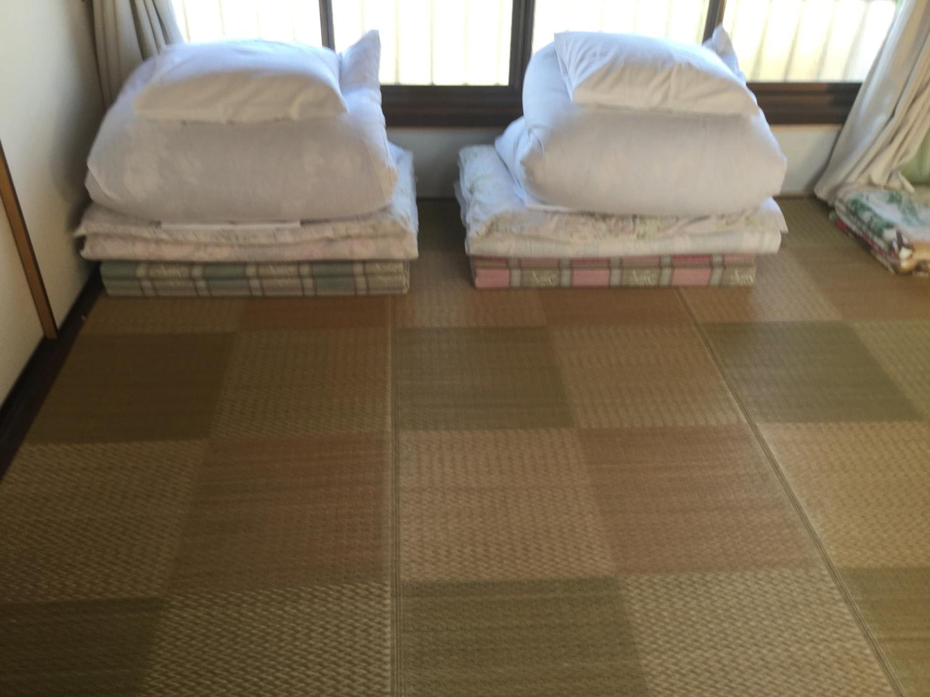 Japanese-Style Standard Room with Shared Bathroom photo 3