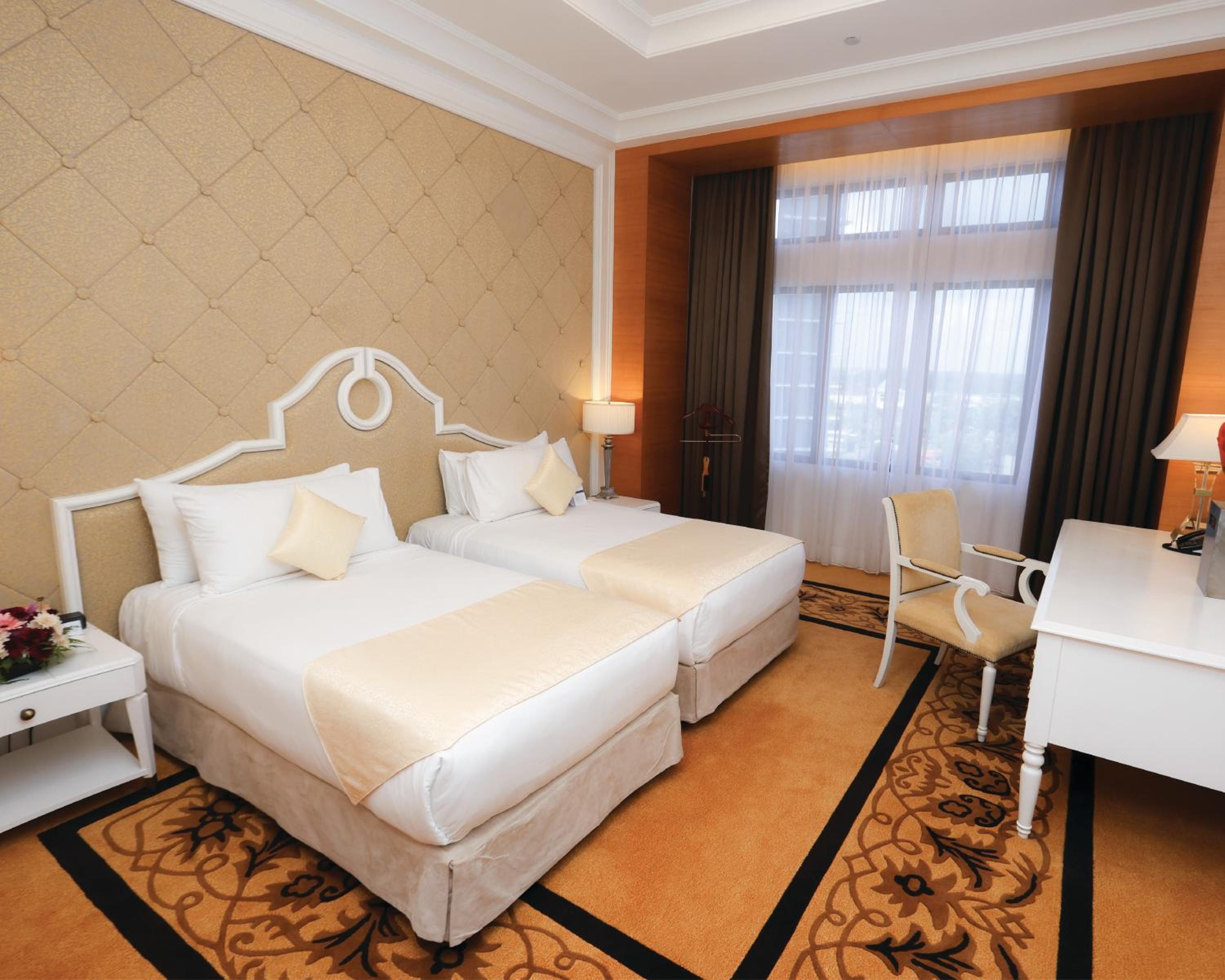 Royal Suite (2-Bedroom) photo 3