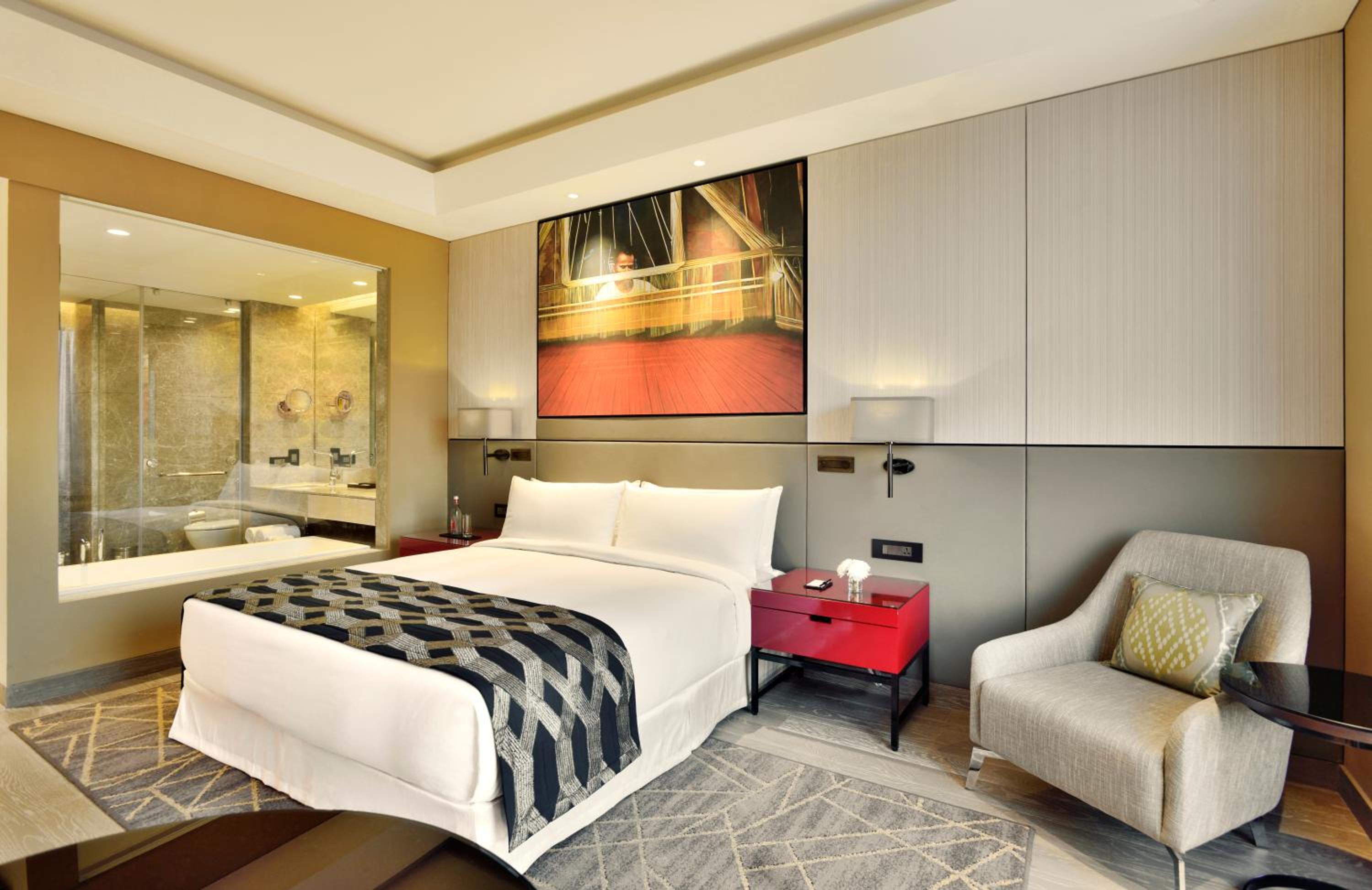 Business Class Double or Twin Room – 15% Dis on FnB
