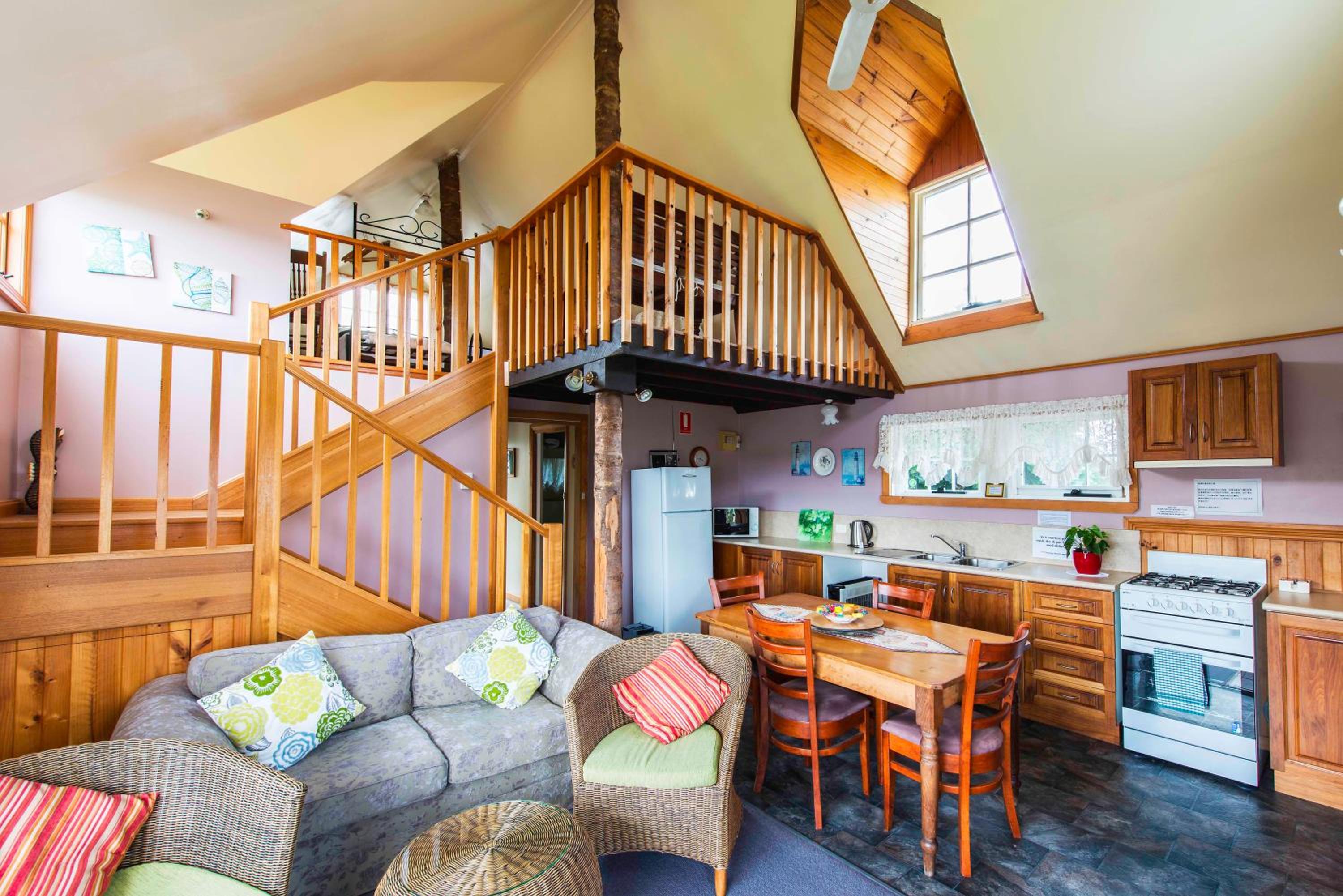 Two-Bedroom Cottage - Split Level photo 2
