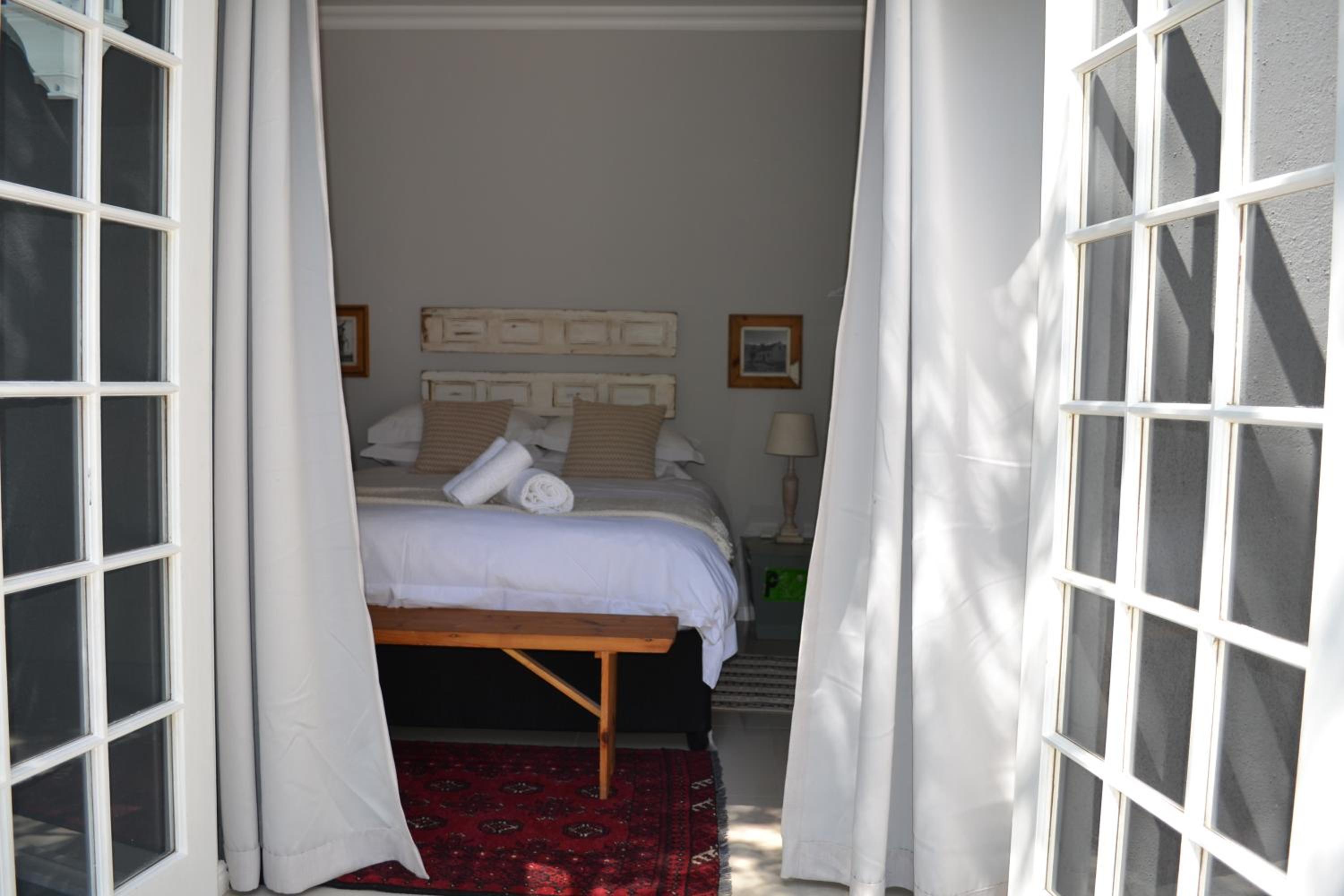 Budget Double Room photo 2