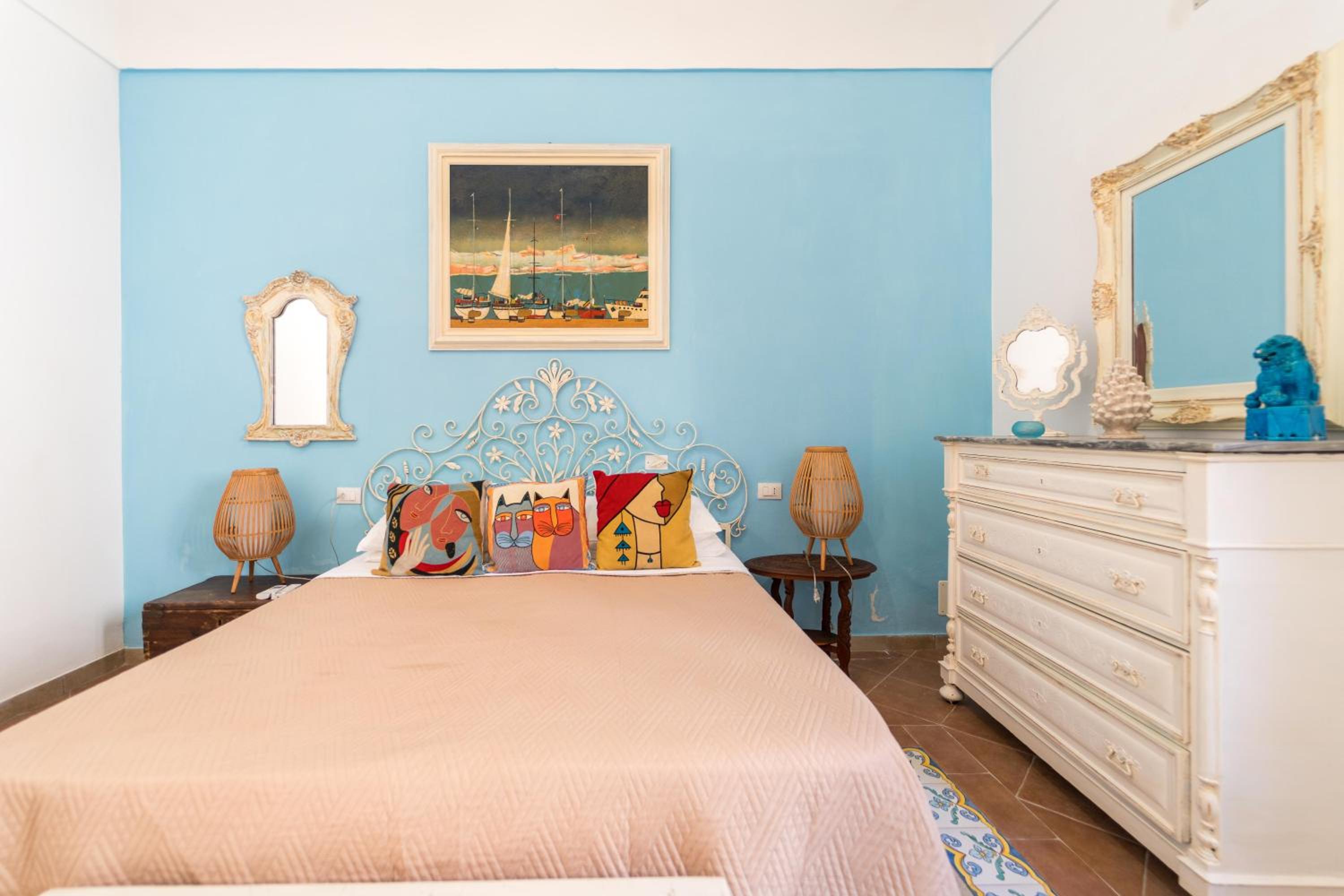 Quadruple Room with Private Bathroom
