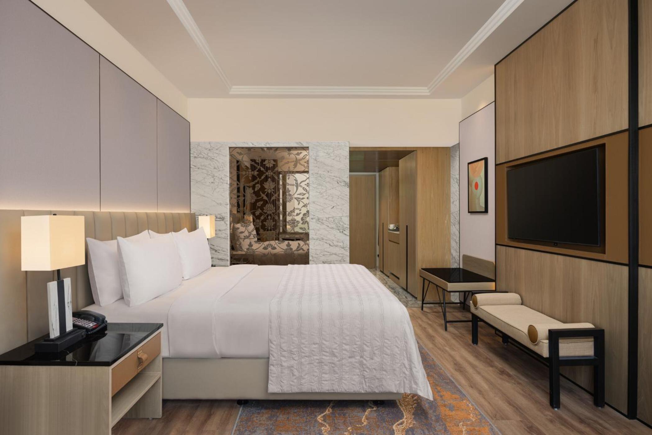 Executive King Room with Club Lounge Access