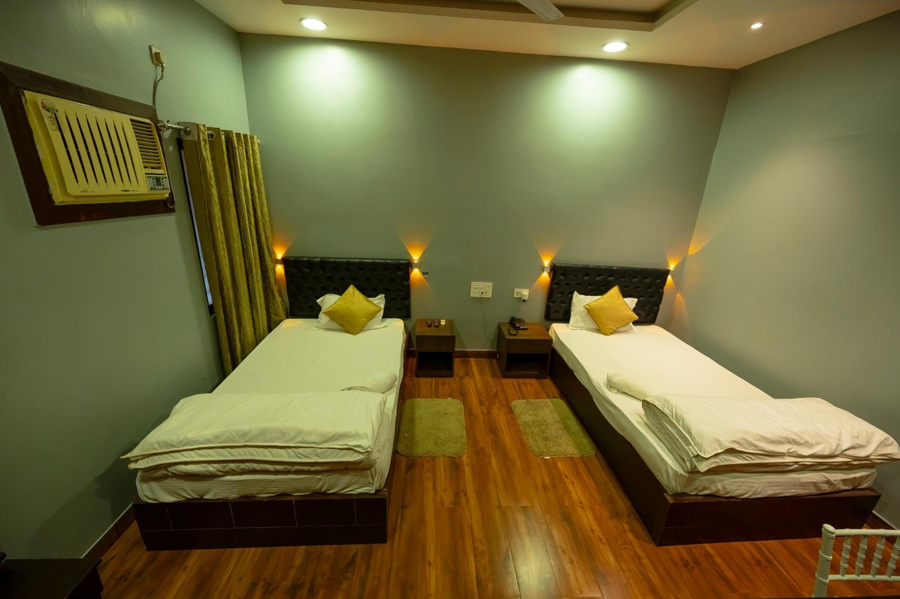 Deluxe Twin Room photo 1