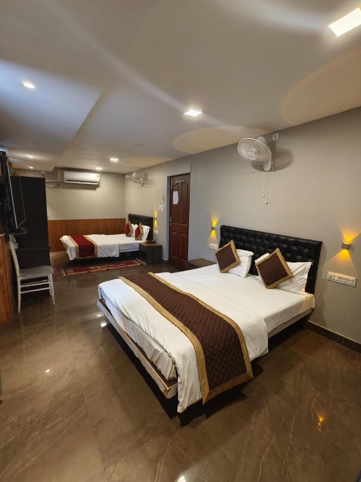 Deluxe Double or Twin Room photo 1