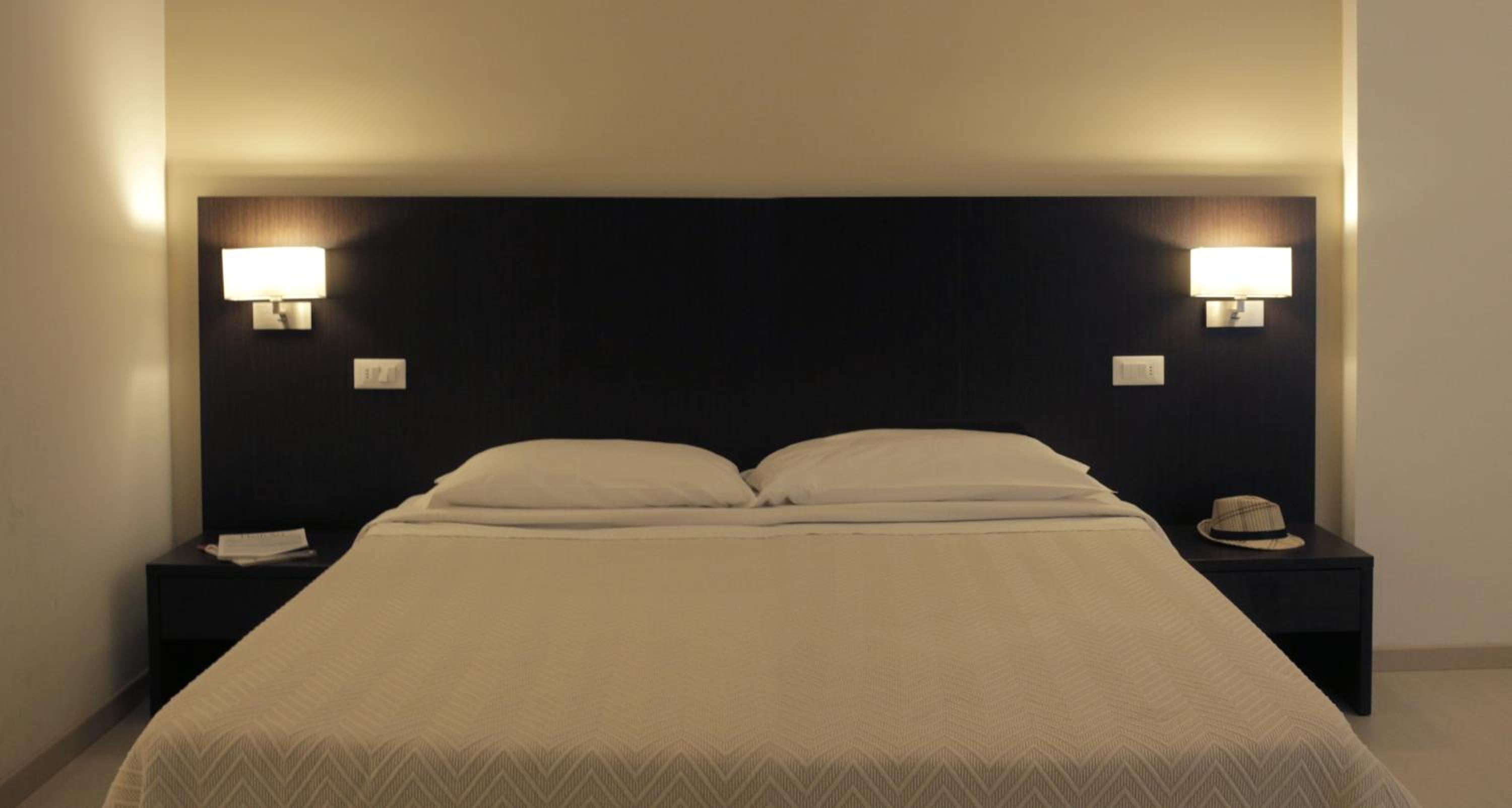 Double or Twin Room photo 3
