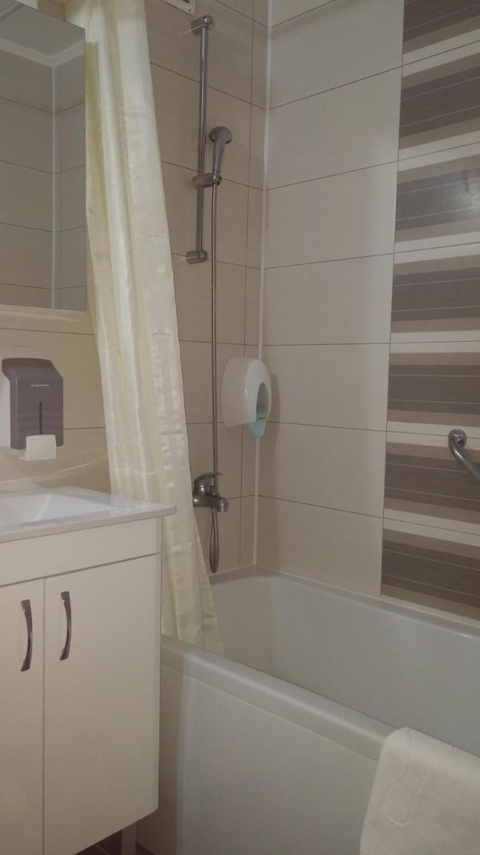 Standard Double Room photo 3